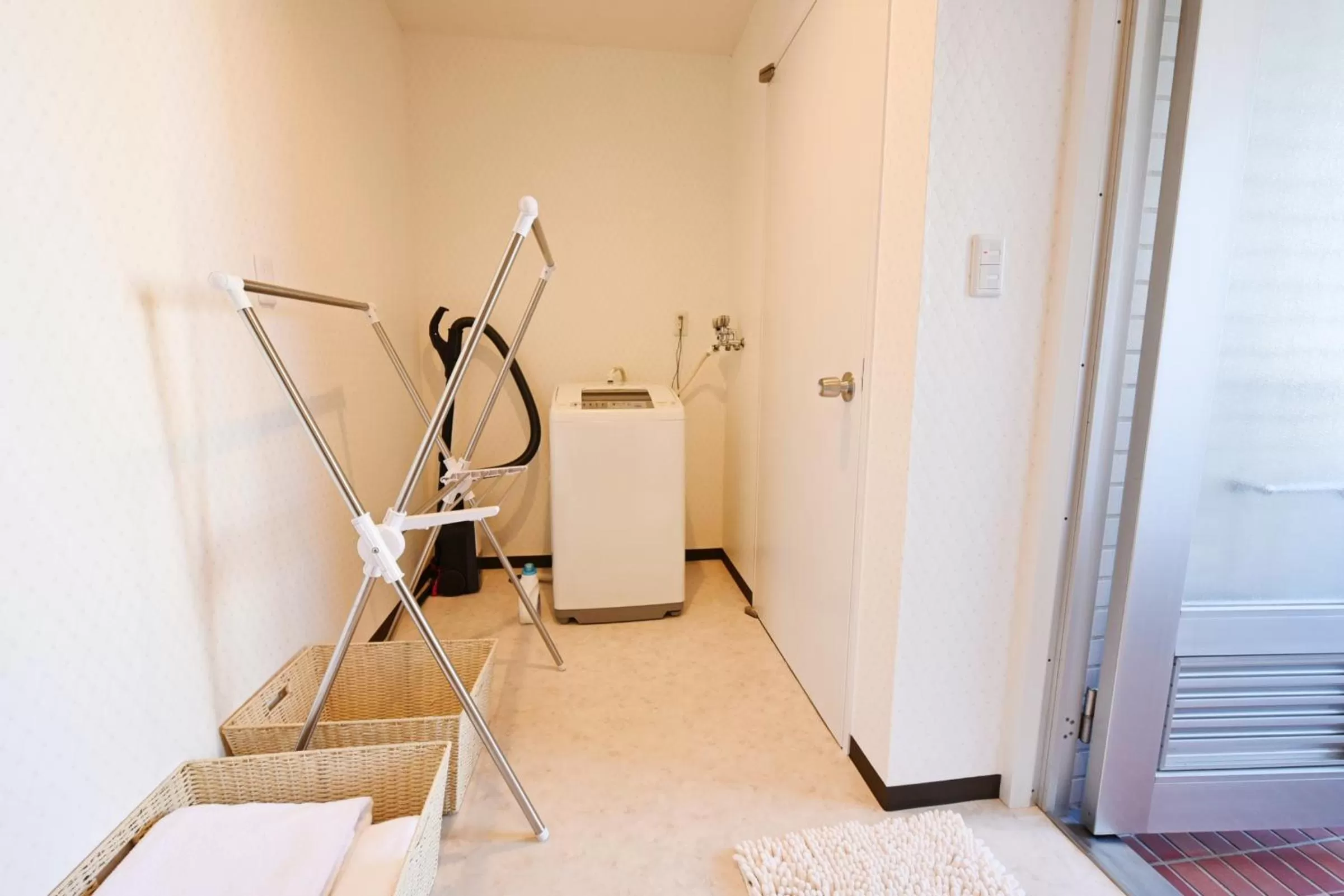 Area and facilities in Hostel PLEASURE MARUYAMA