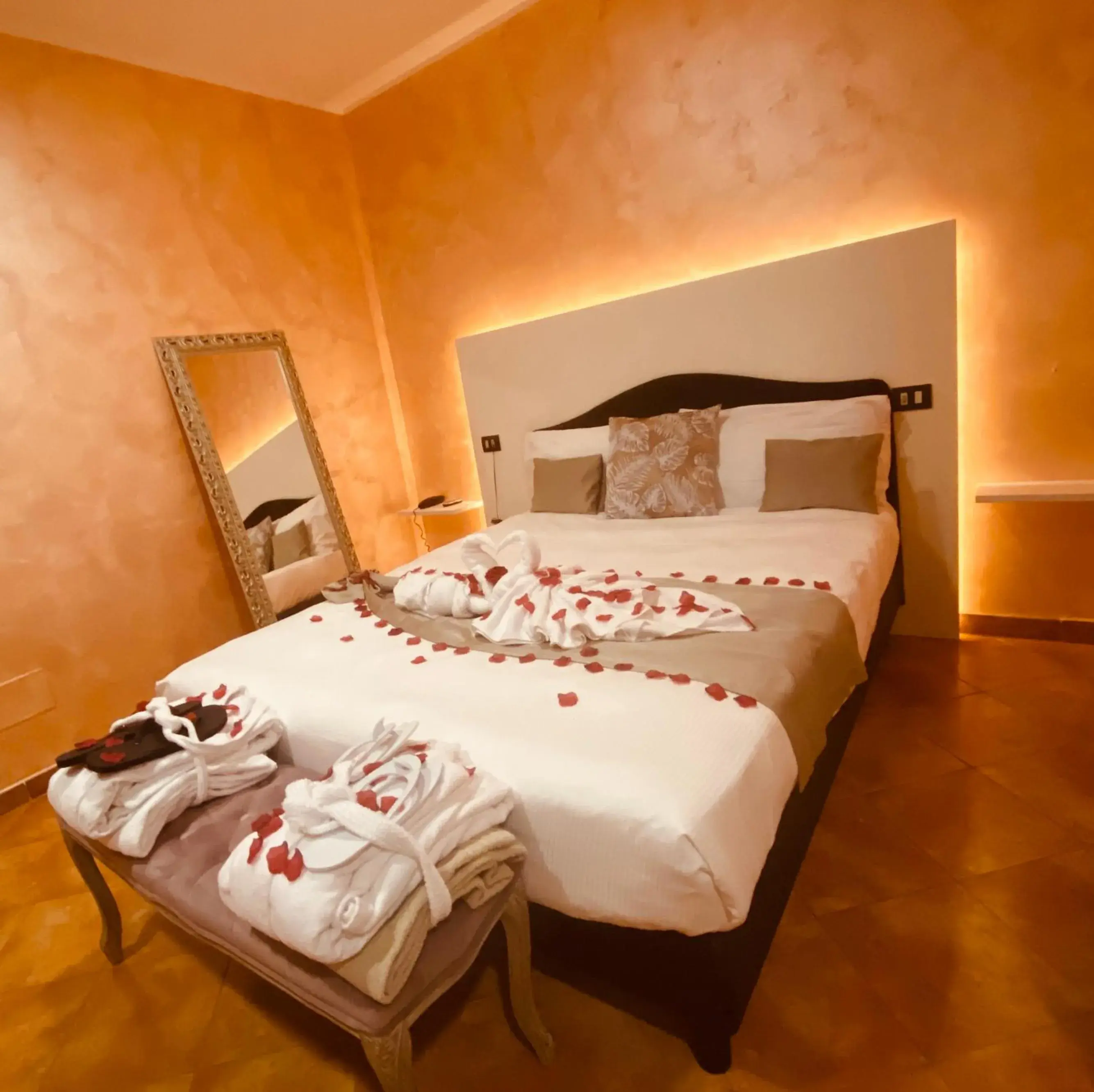 Bedroom, Bed in Impero Hotel Varese Beauty & Spa