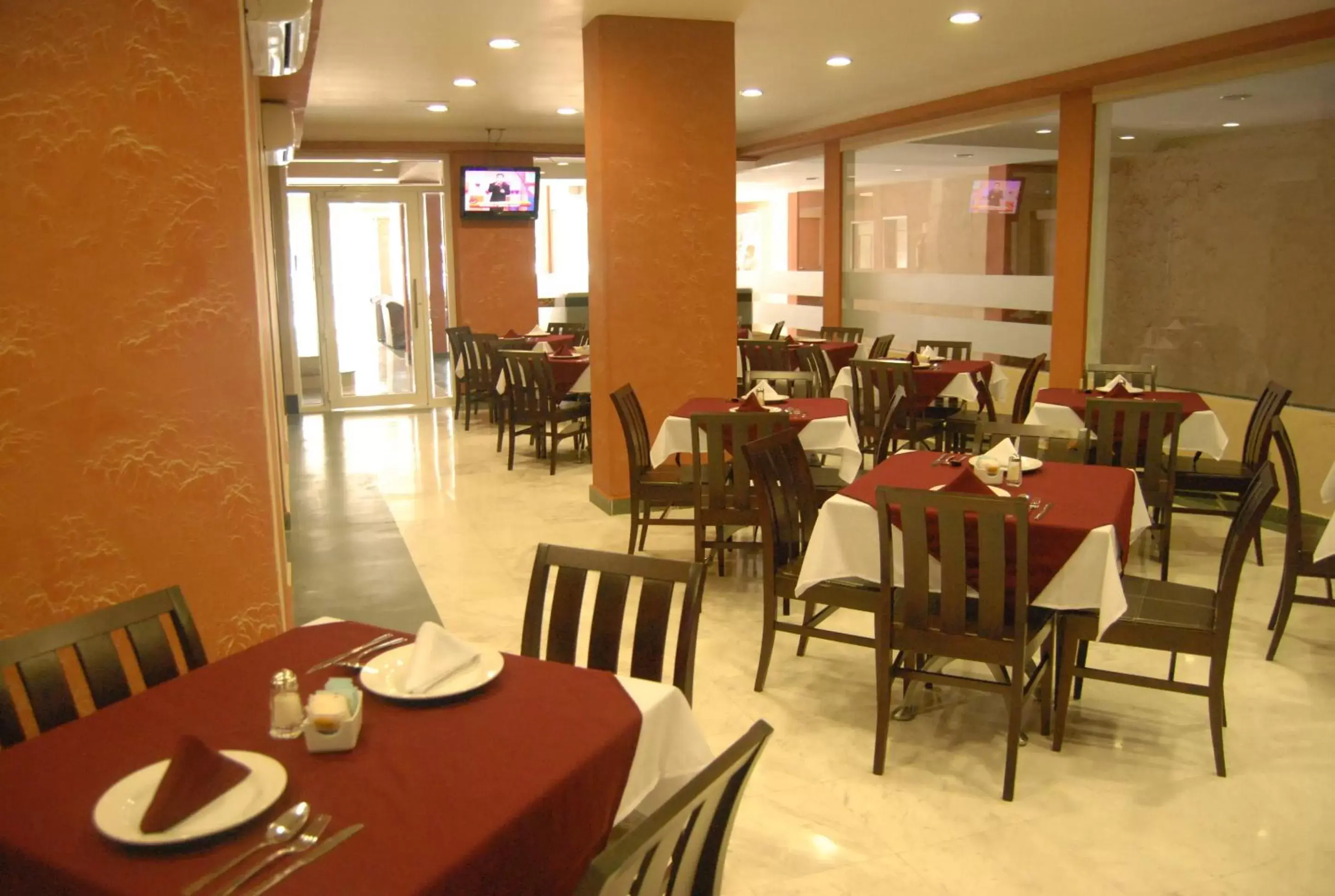Restaurant/Places to Eat in Hotel Gran Via - Centro