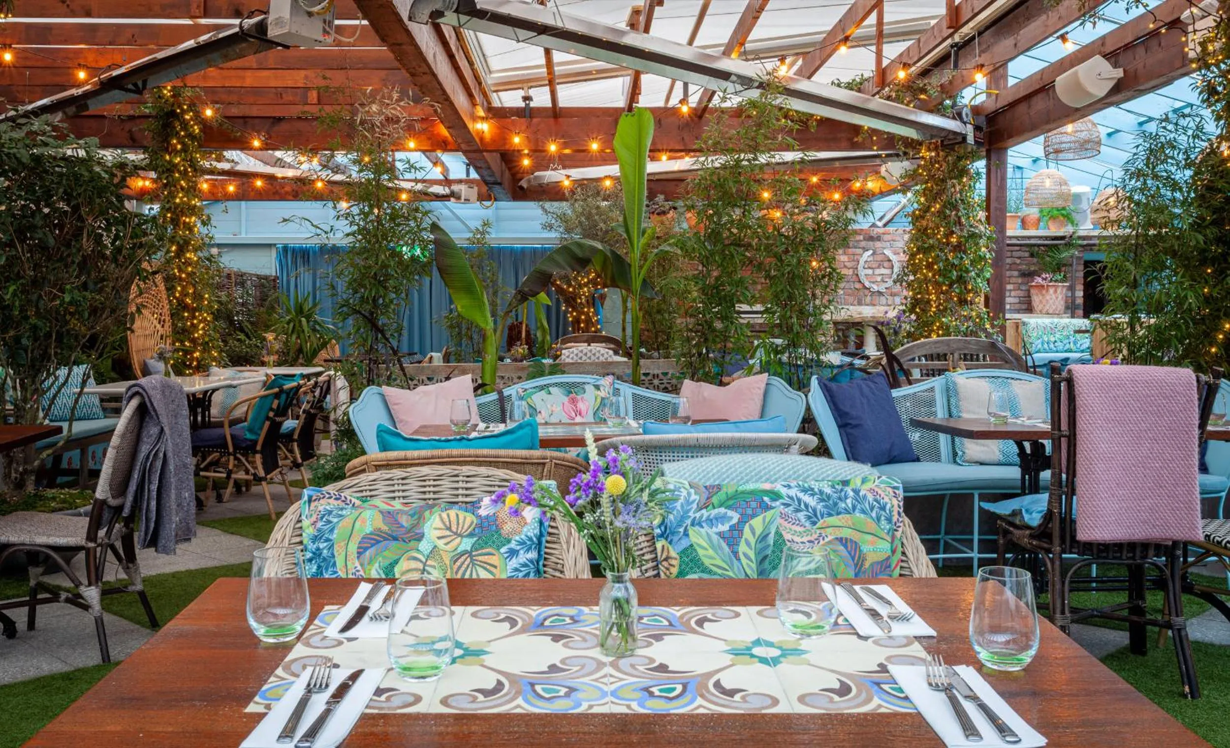 Restaurant/places to eat in House Bedrooms Dublin