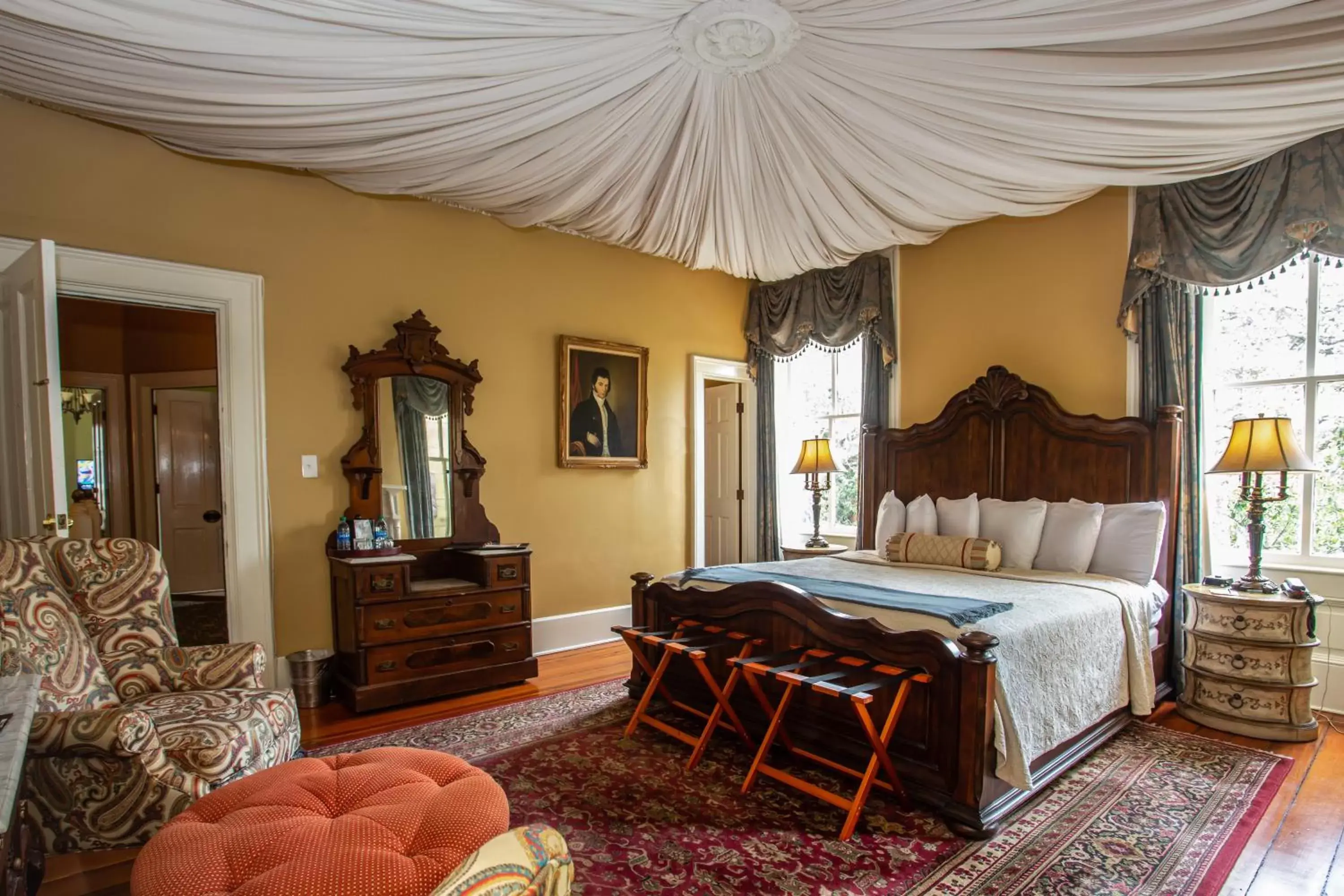 Bed in Eliza Thompson House, Historic Inns of Savannah Collection