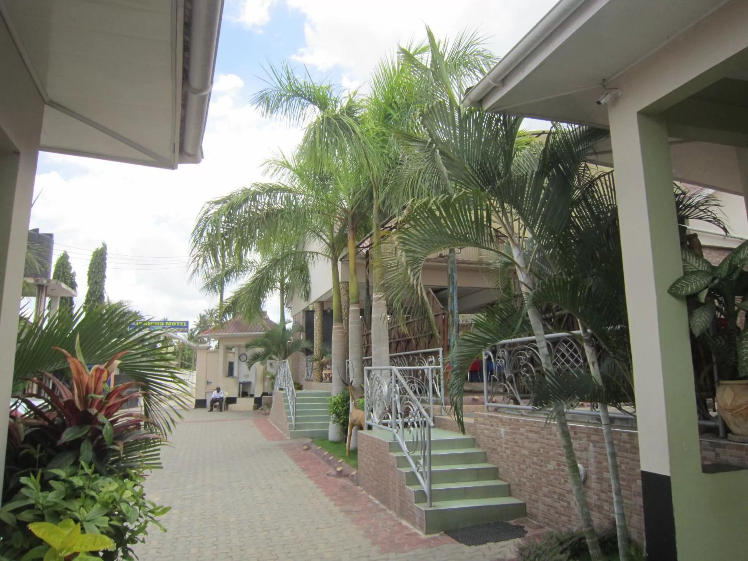 Property building in Jakicha Motel