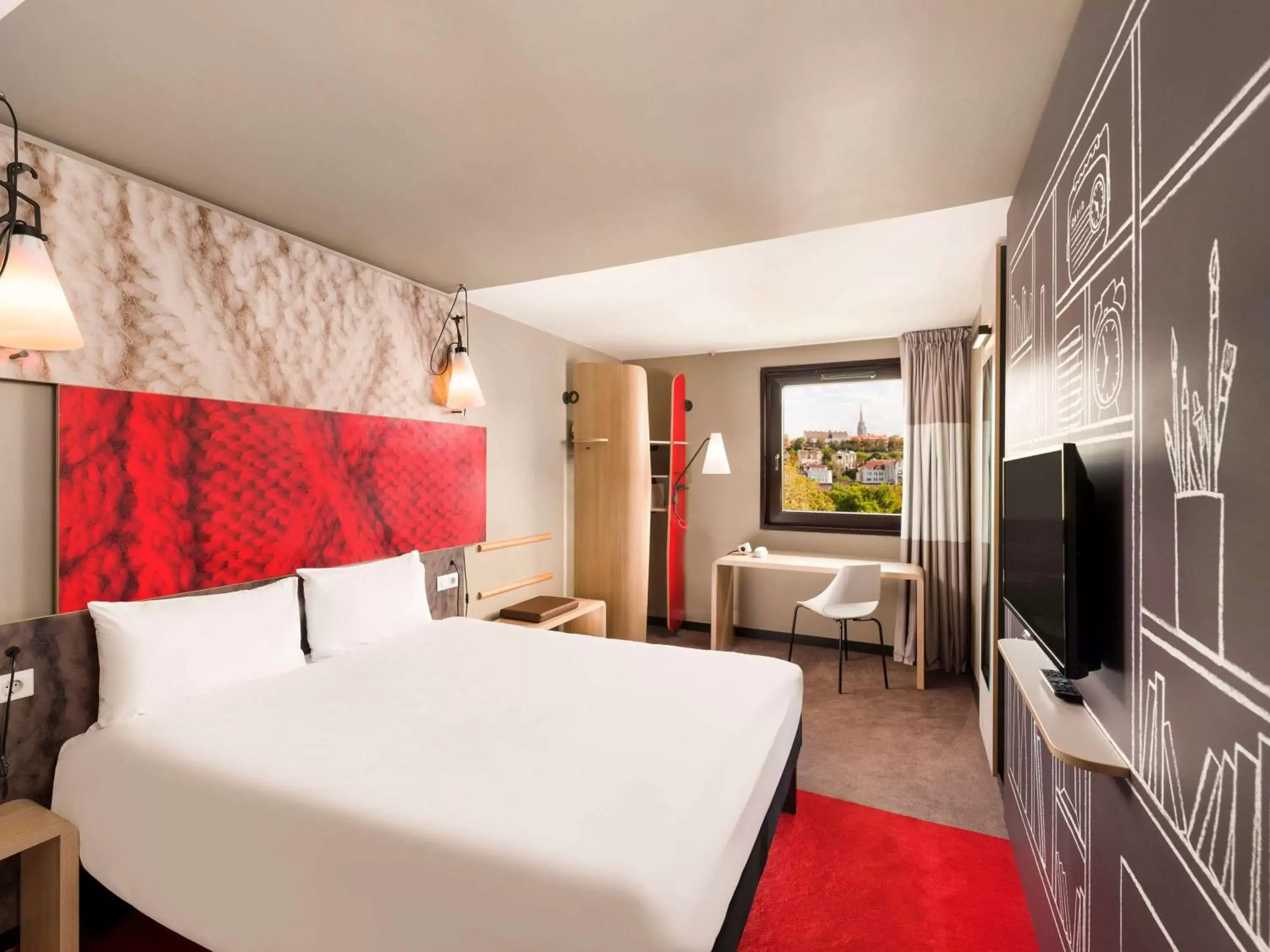Photo of the whole room, Bed in ibis Budapest Castle Hill Photo of the whole room, Bed in ibis Budapest Castle Hill