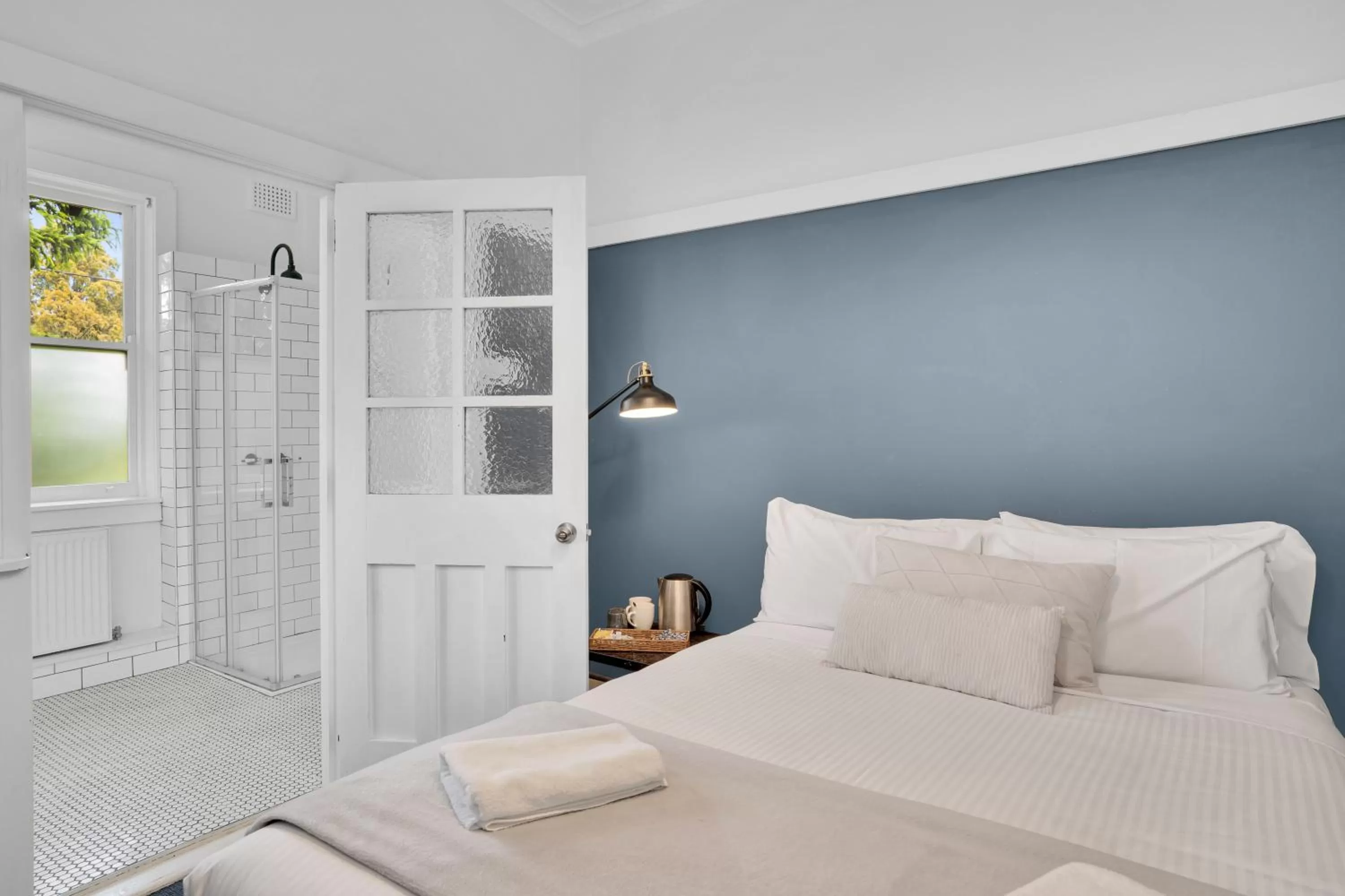 Bed in Bundanoon Hotel