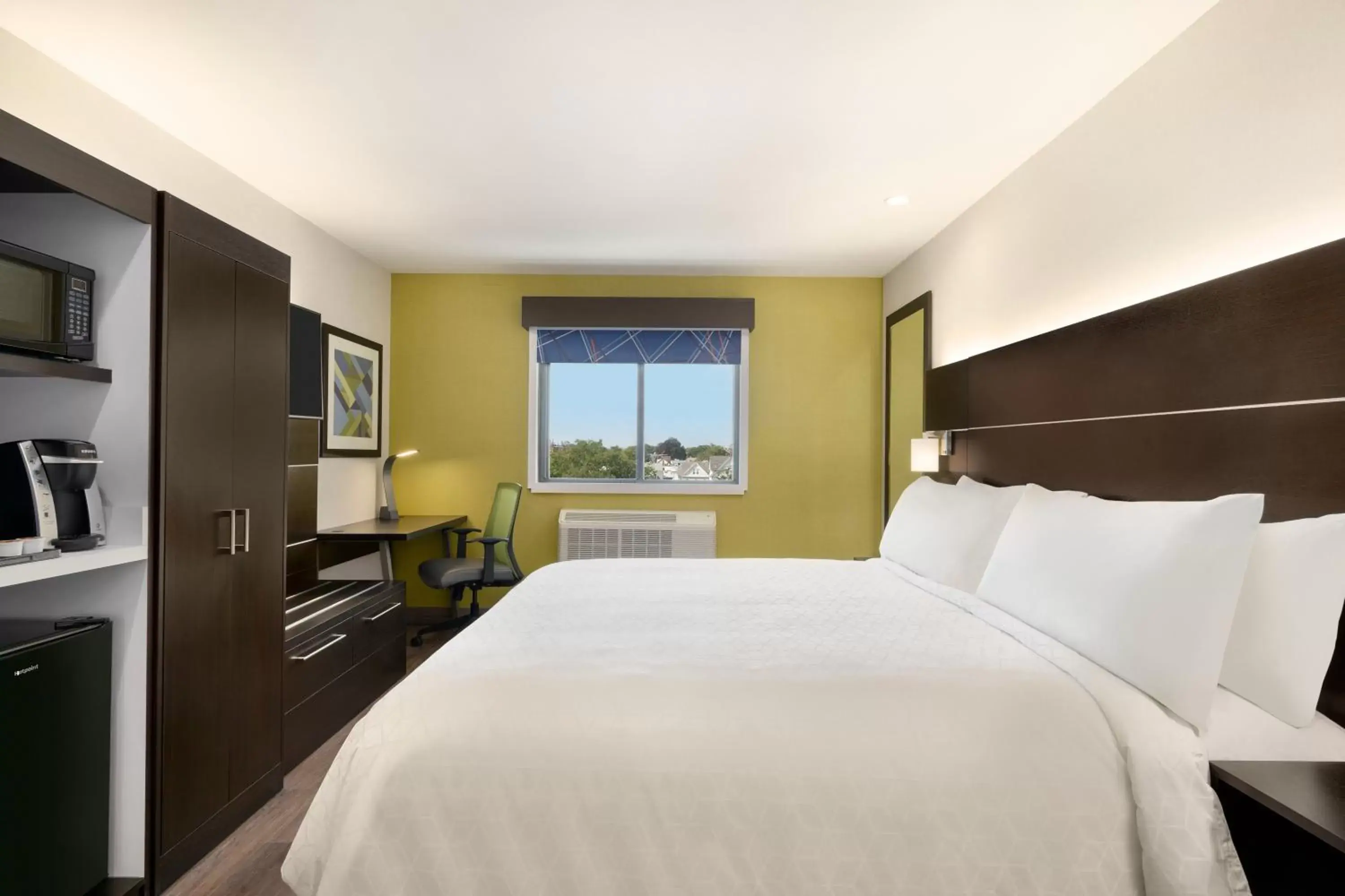 Photo of the whole room in Holiday Inn Express - Jamaica - JFK AirTrain - NYC, an IHG Hotel