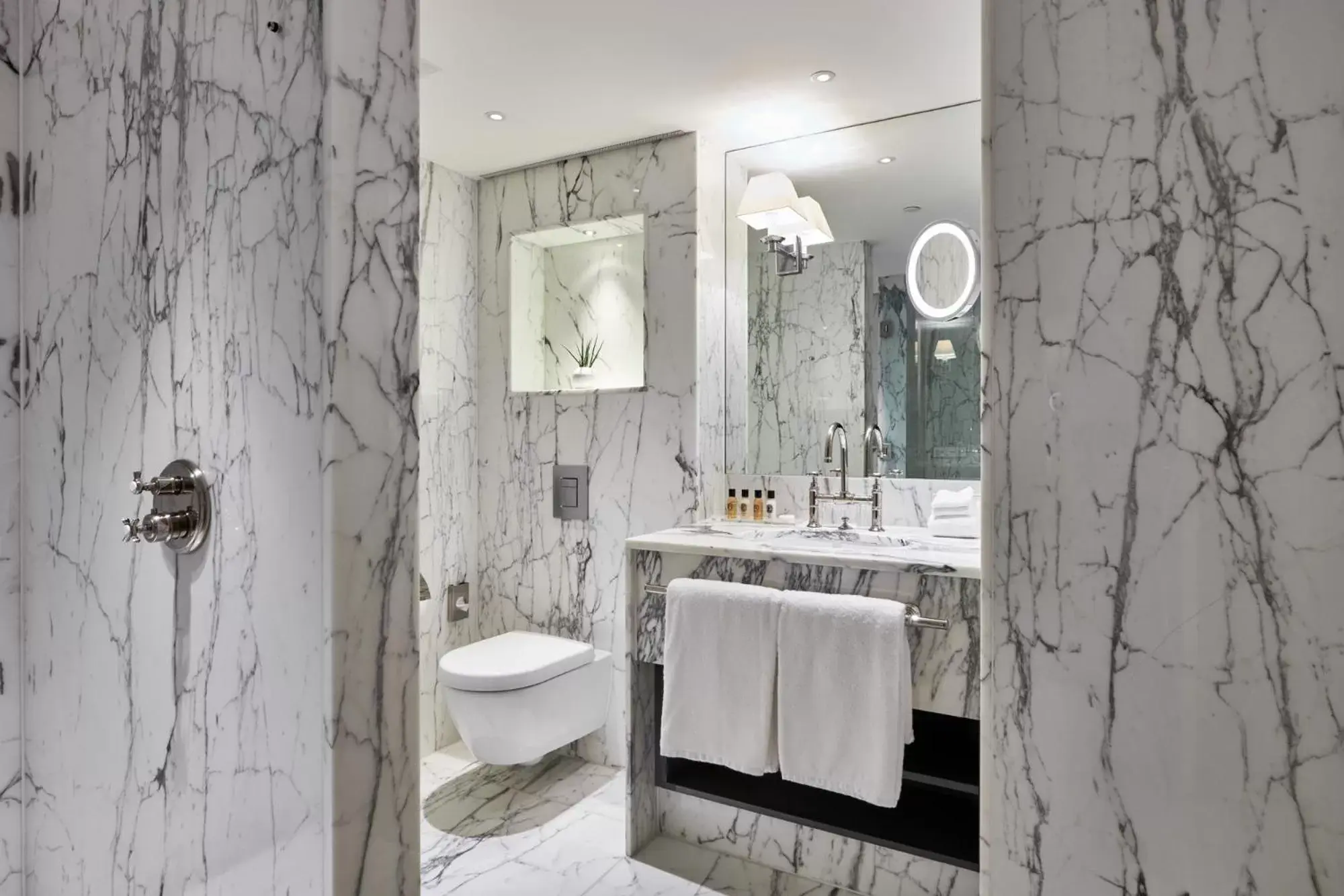Bathroom in De L’Europe Amsterdam – The Leading Hotels of the World