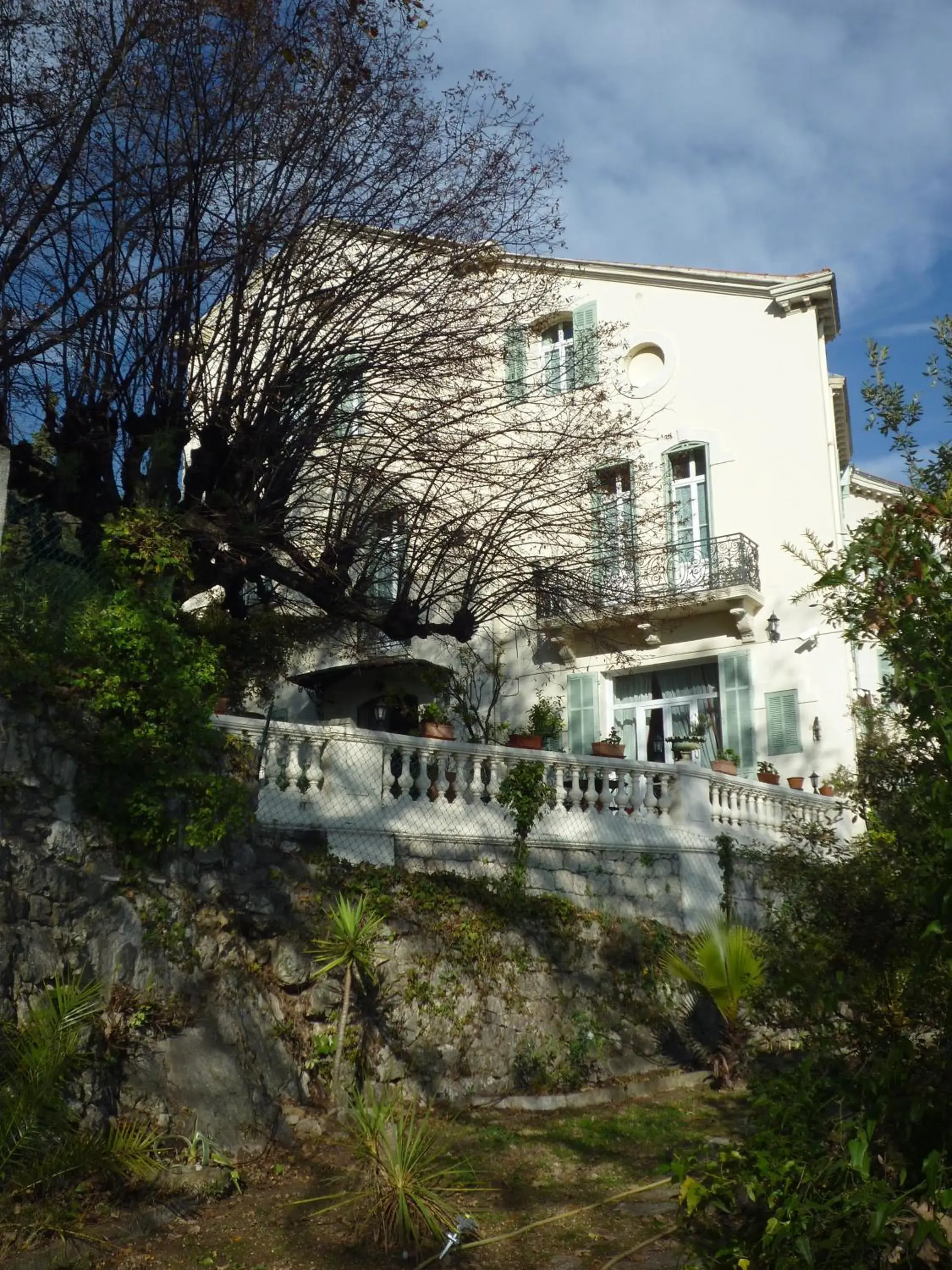 Garden view, Property Building in La Bellaudiere