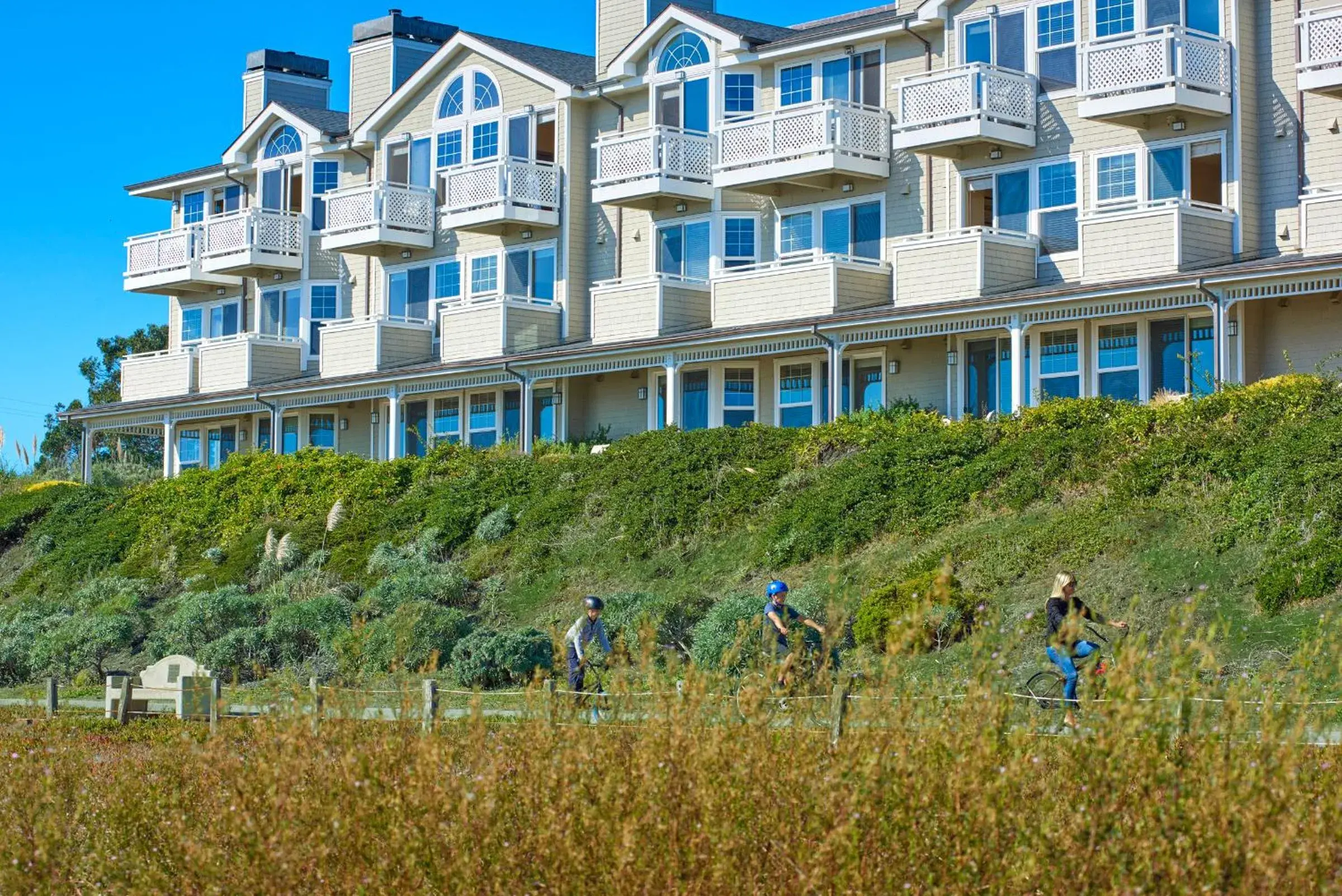 Property Building in Beach House Half Moon Bay