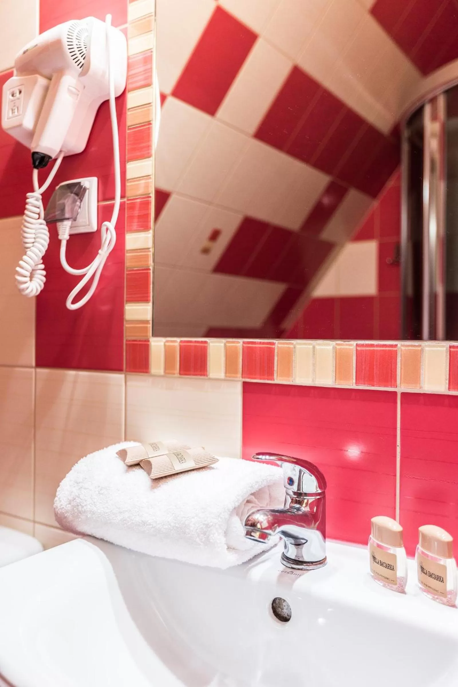 Bathroom in Willa Baciarka-basen, sauny i jacuzzi