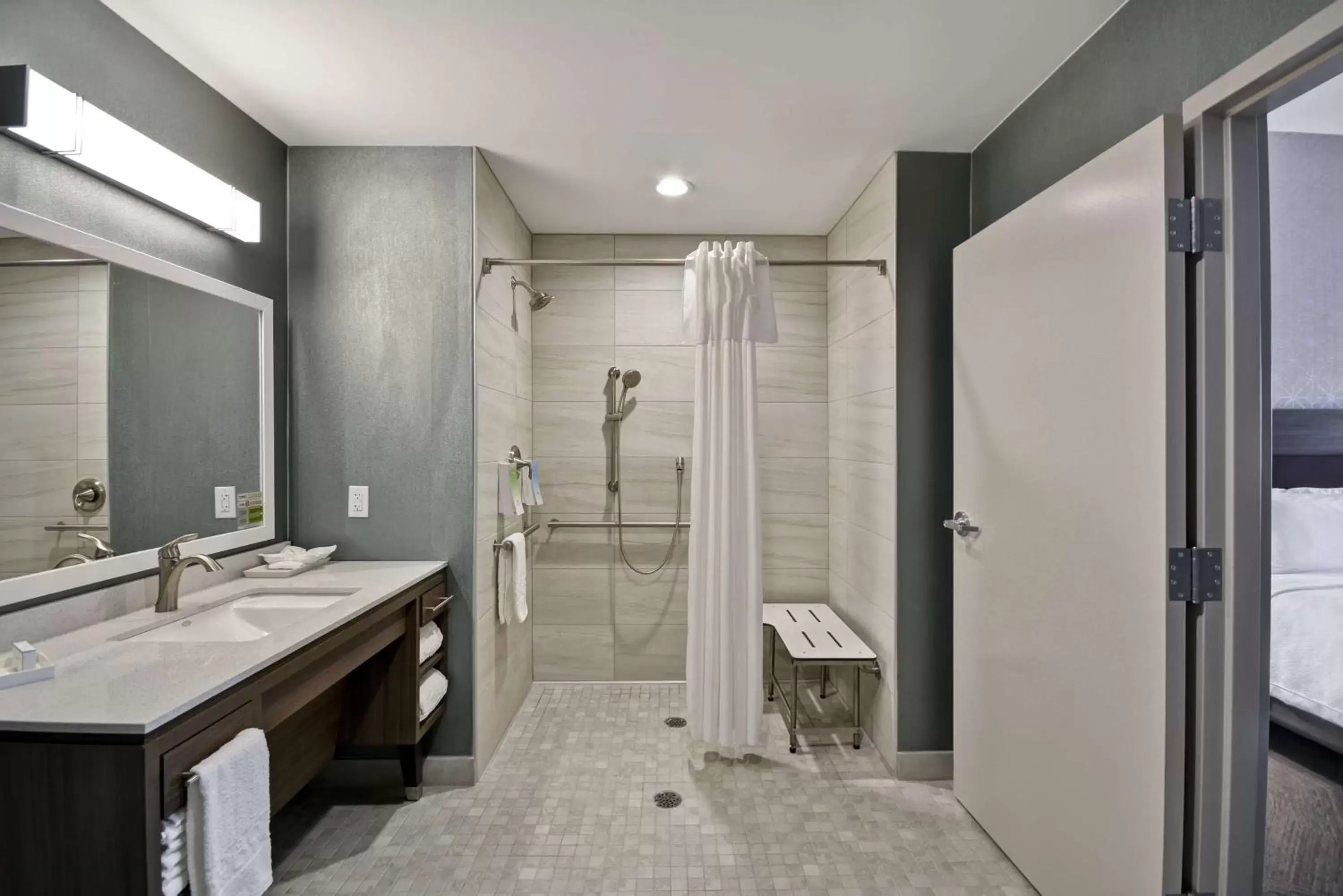 Bathroom in Home2 Suites By Hilton Plano Richardson