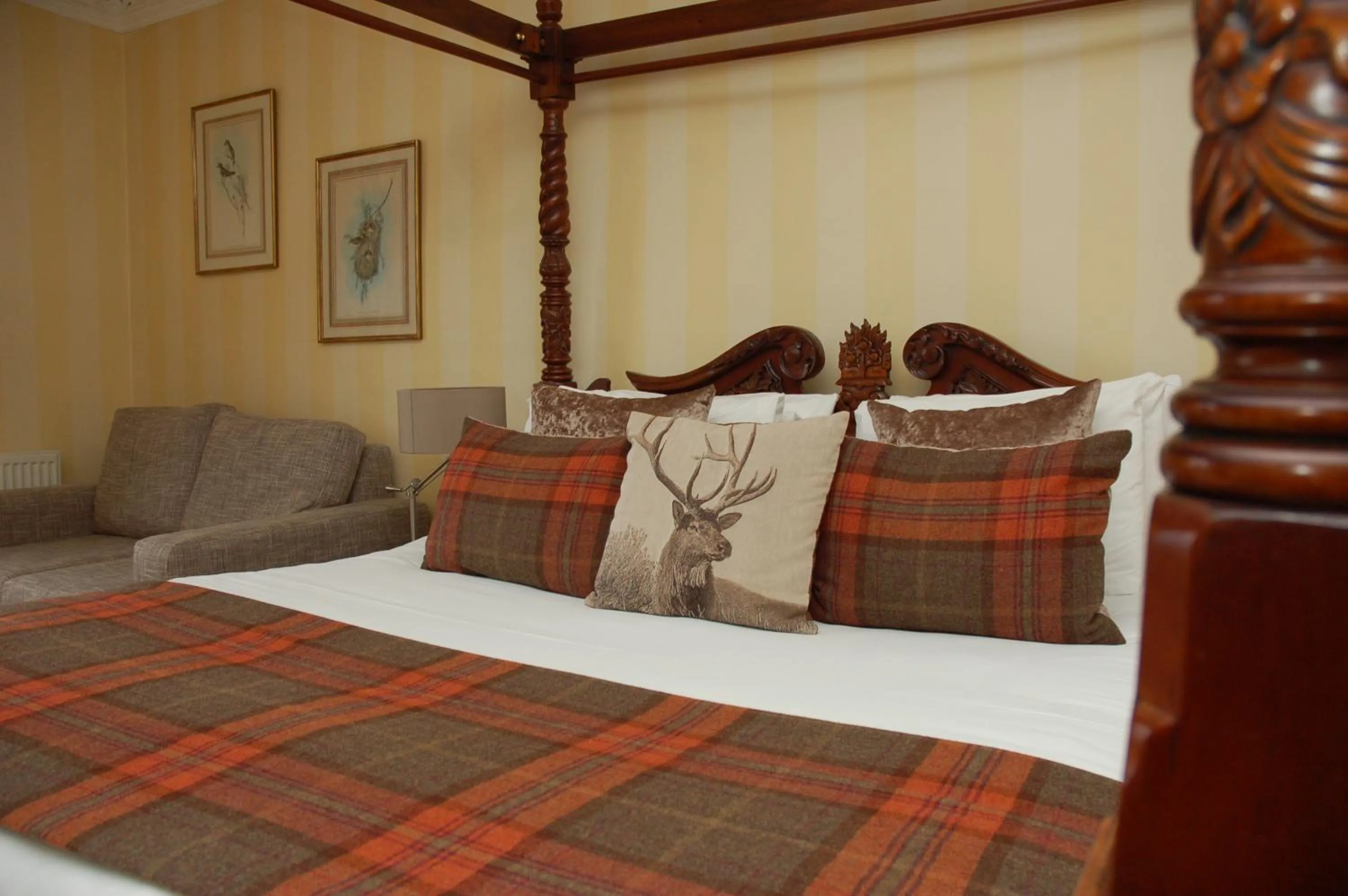 Bedroom, Bed in Boat Country Inn and Restaurant