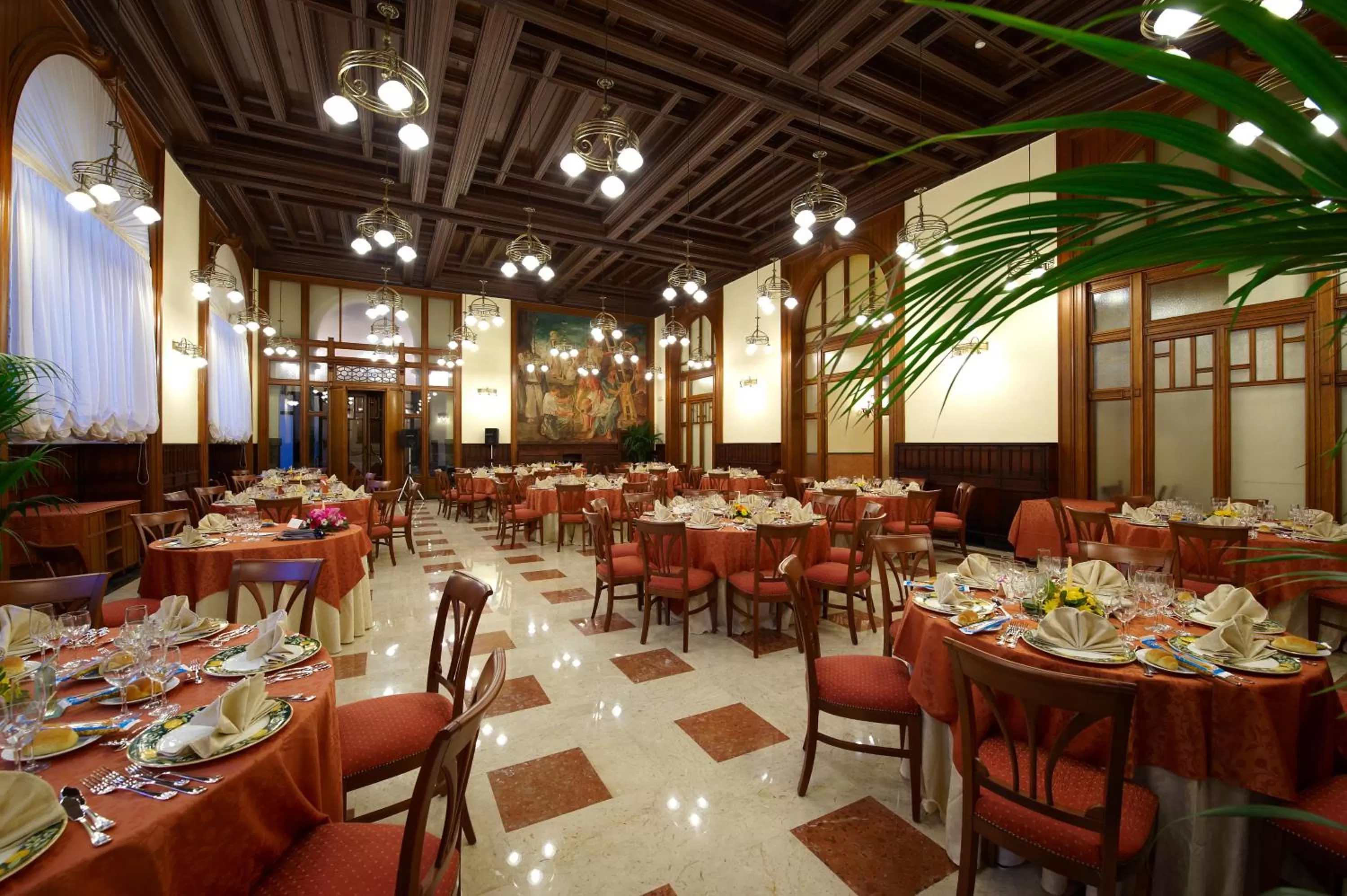 Restaurant/places to eat in Grand Hotel Piazza Borsa