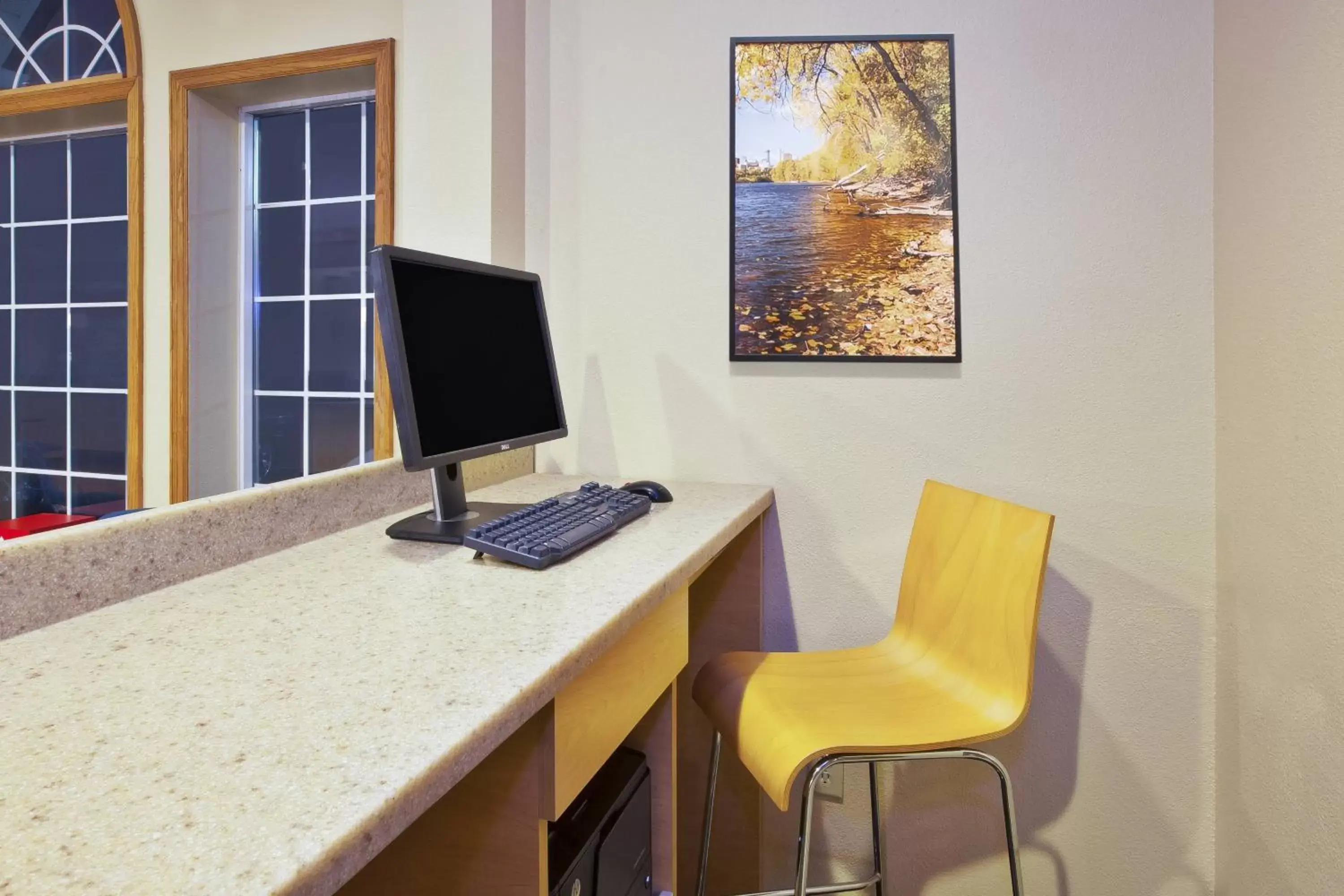 Business facilities, TV/Entertainment Center in TownePlace Suites Minneapolis-St. Paul Airport/Eagan