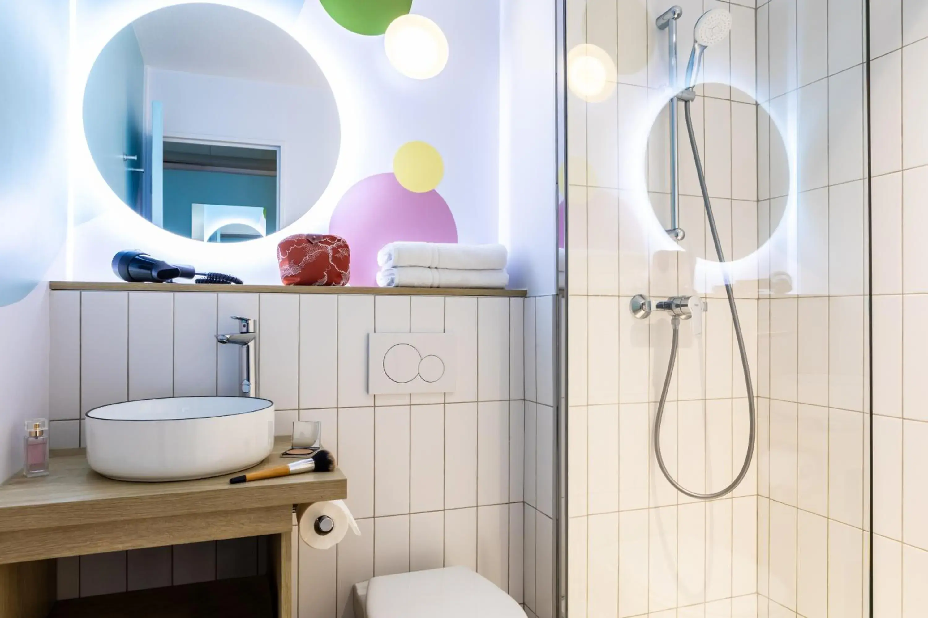 Shower, Bathroom in Campanile Paris - Saint-Denis Quai-De-St Ouen