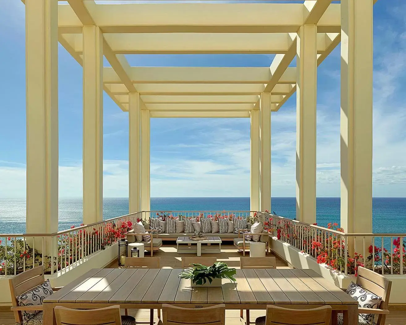 Balcony/Terrace, Restaurant/Places to Eat in Four Seasons Resort Oahu at Ko Olina