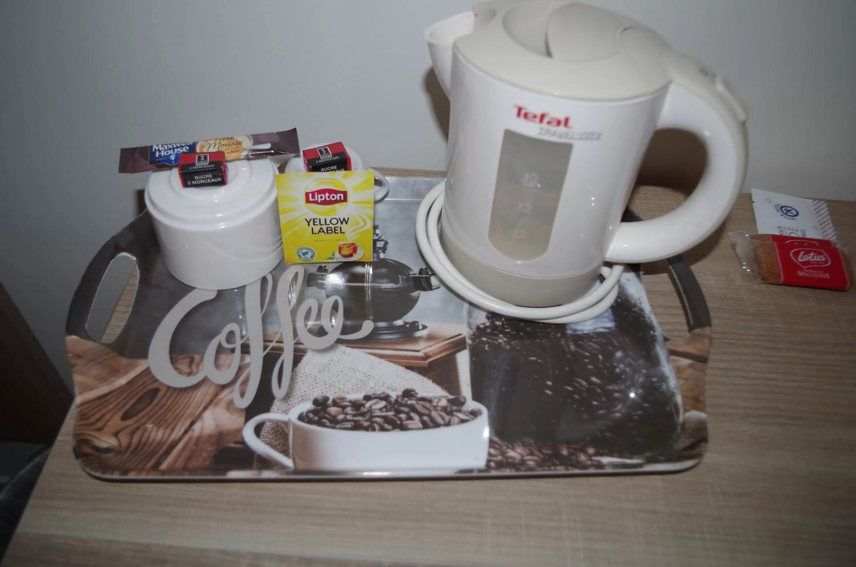 Coffee/tea facilities in The Originals City, Hôtel Le Savoy, Caen