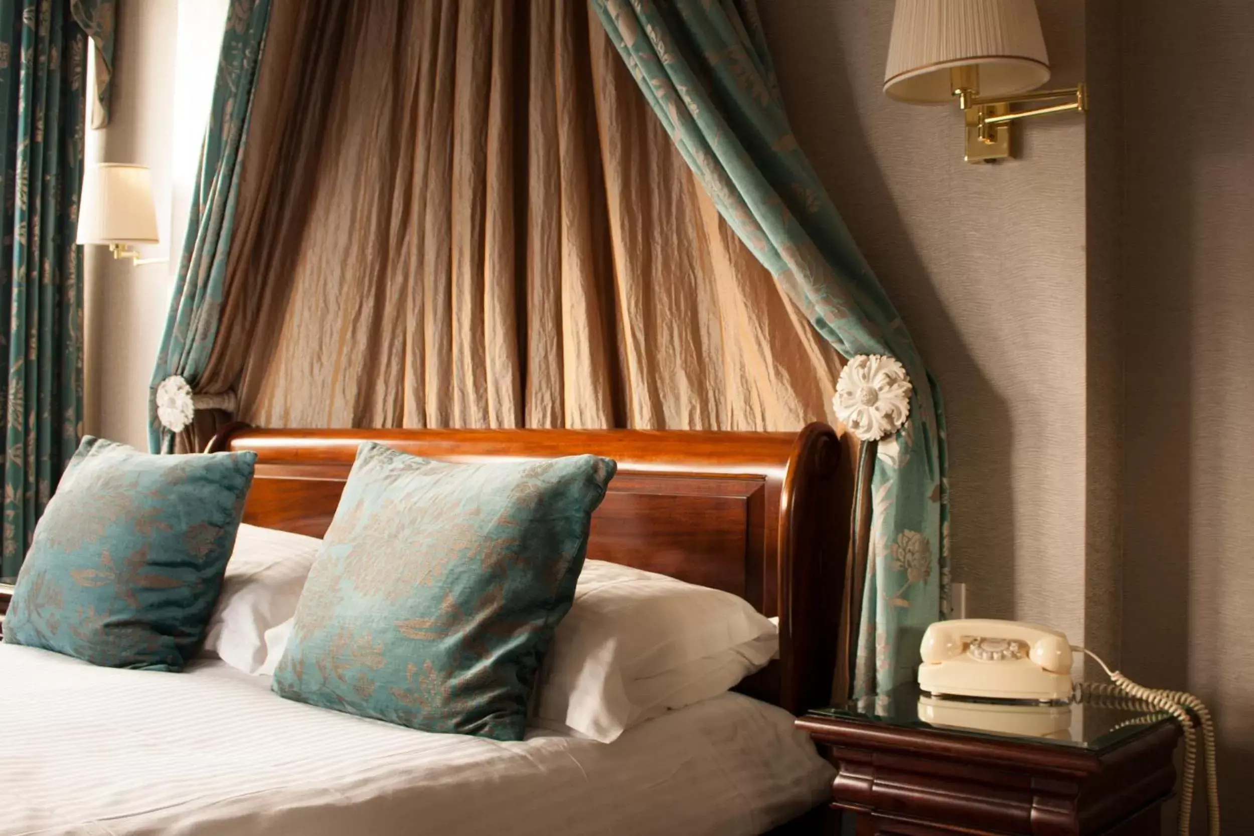 Decorative detail, Bed in Ascot House