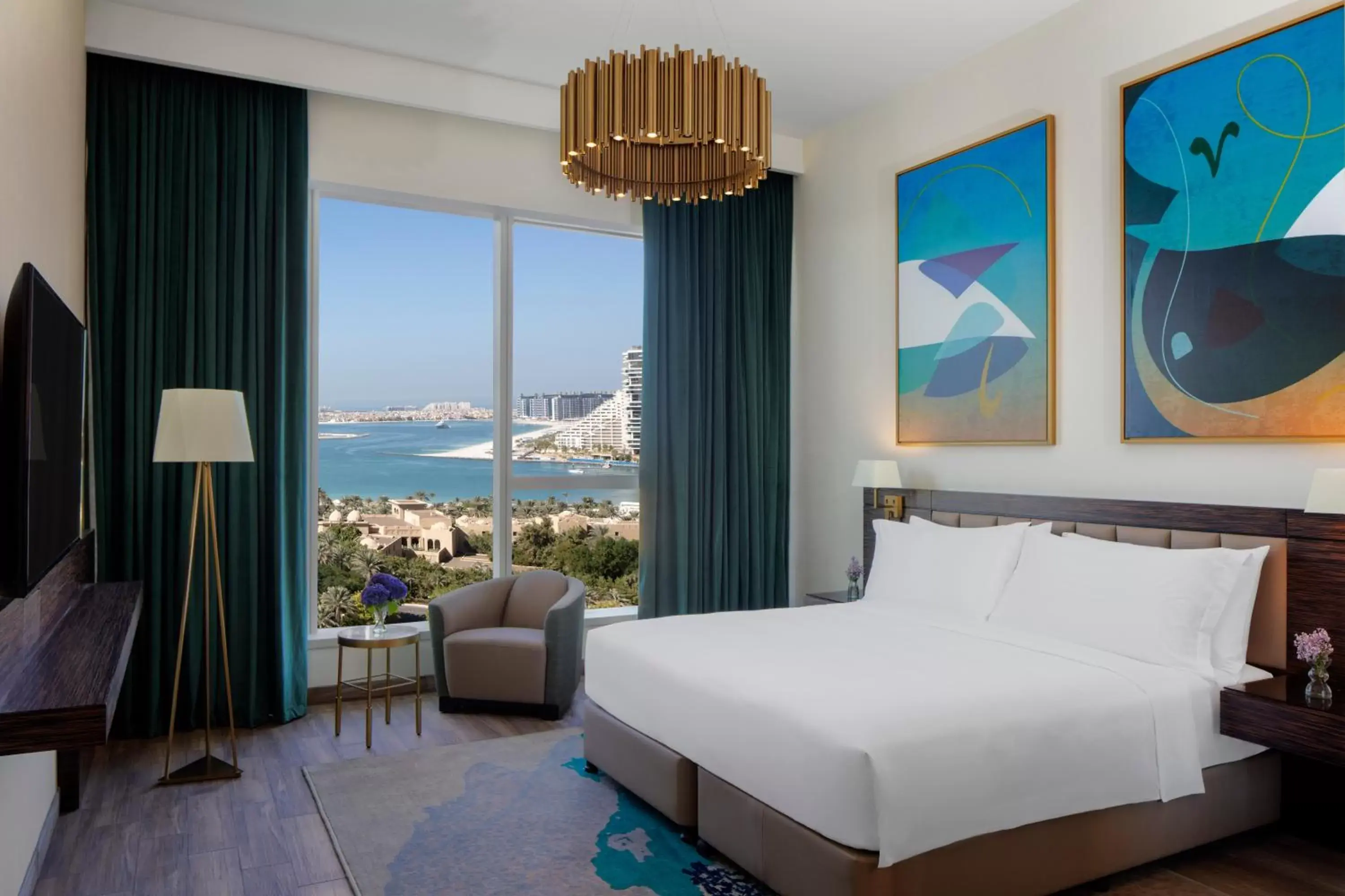 Bed in Avani Plus Palm View Dubai Hotel & Suites