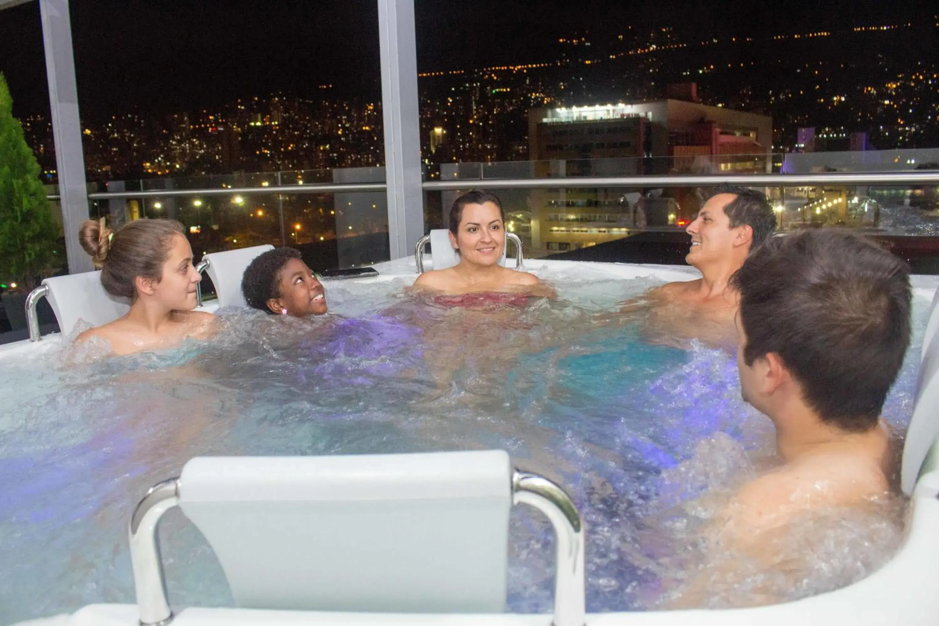 Hot Tub in Sixtina Plaza Hotel