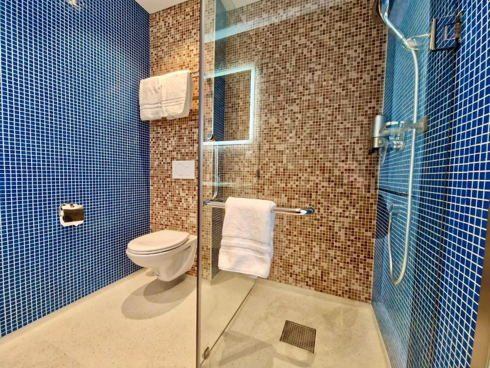 Bathroom in Chassé Hotel Residency - Newly opened
