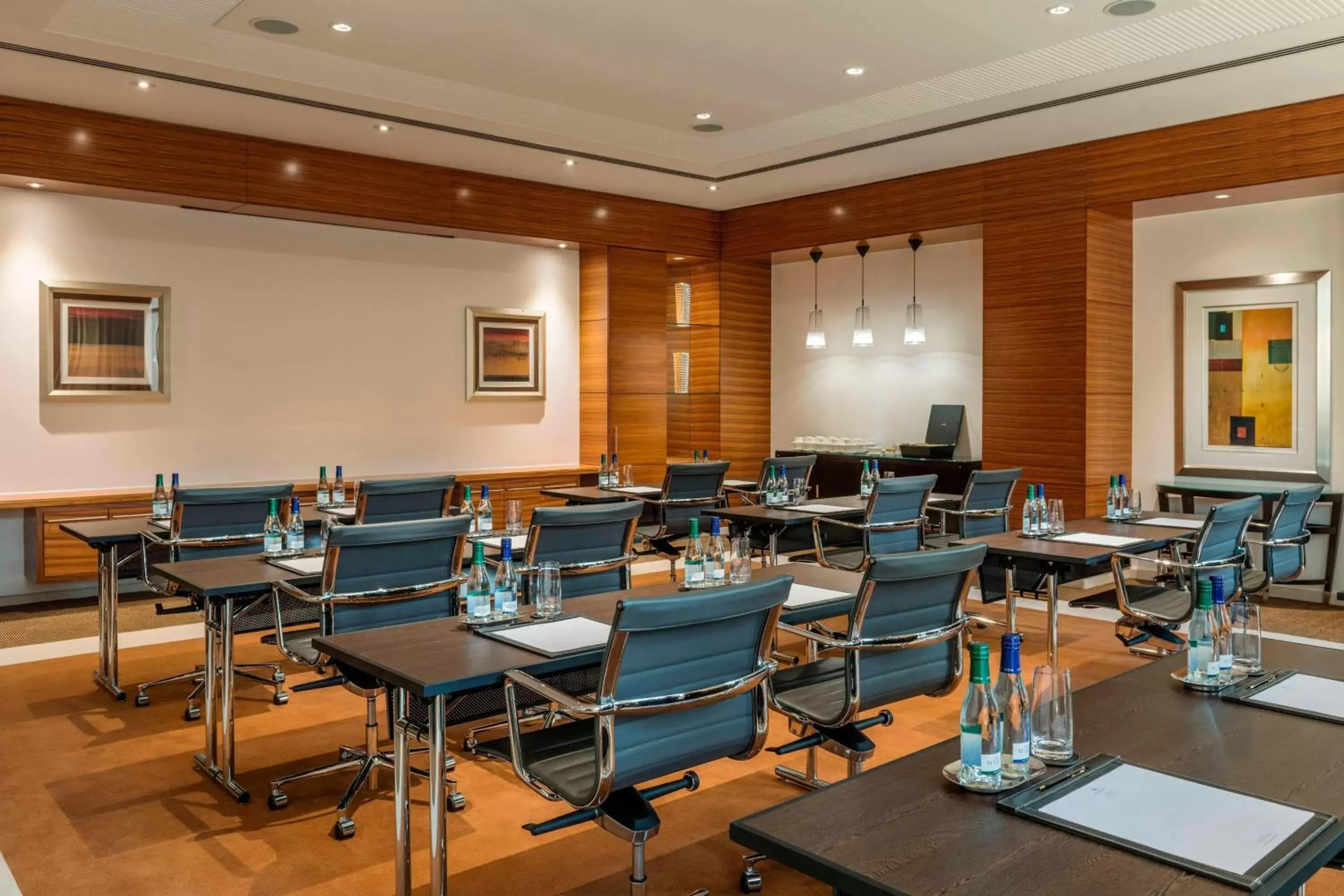 Meeting/conference room, Restaurant/Places to Eat in Grosvenor House, a Luxury Collection Hotel, Dubai