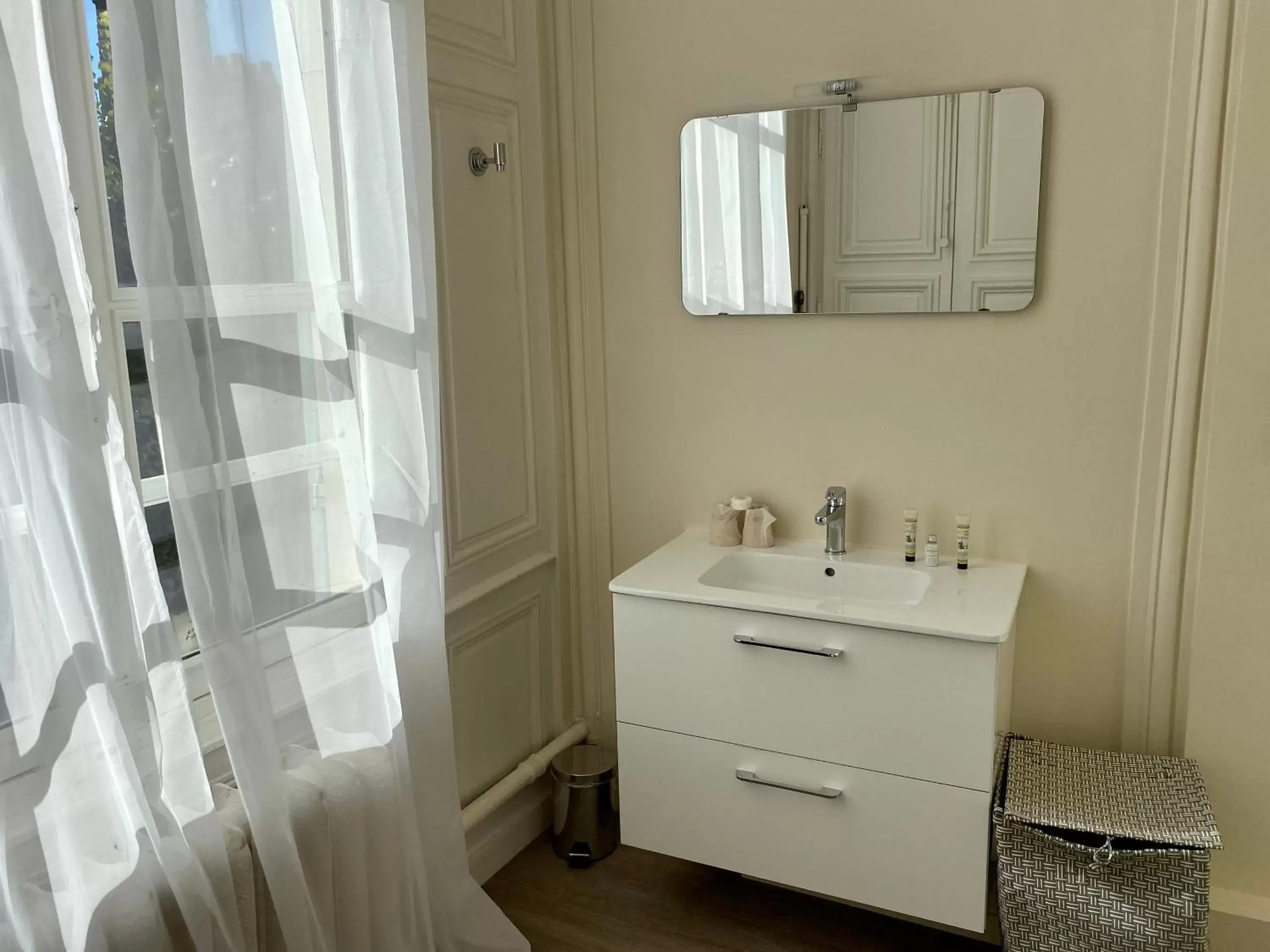 Bathroom in Hôtel Particulier de Champrond