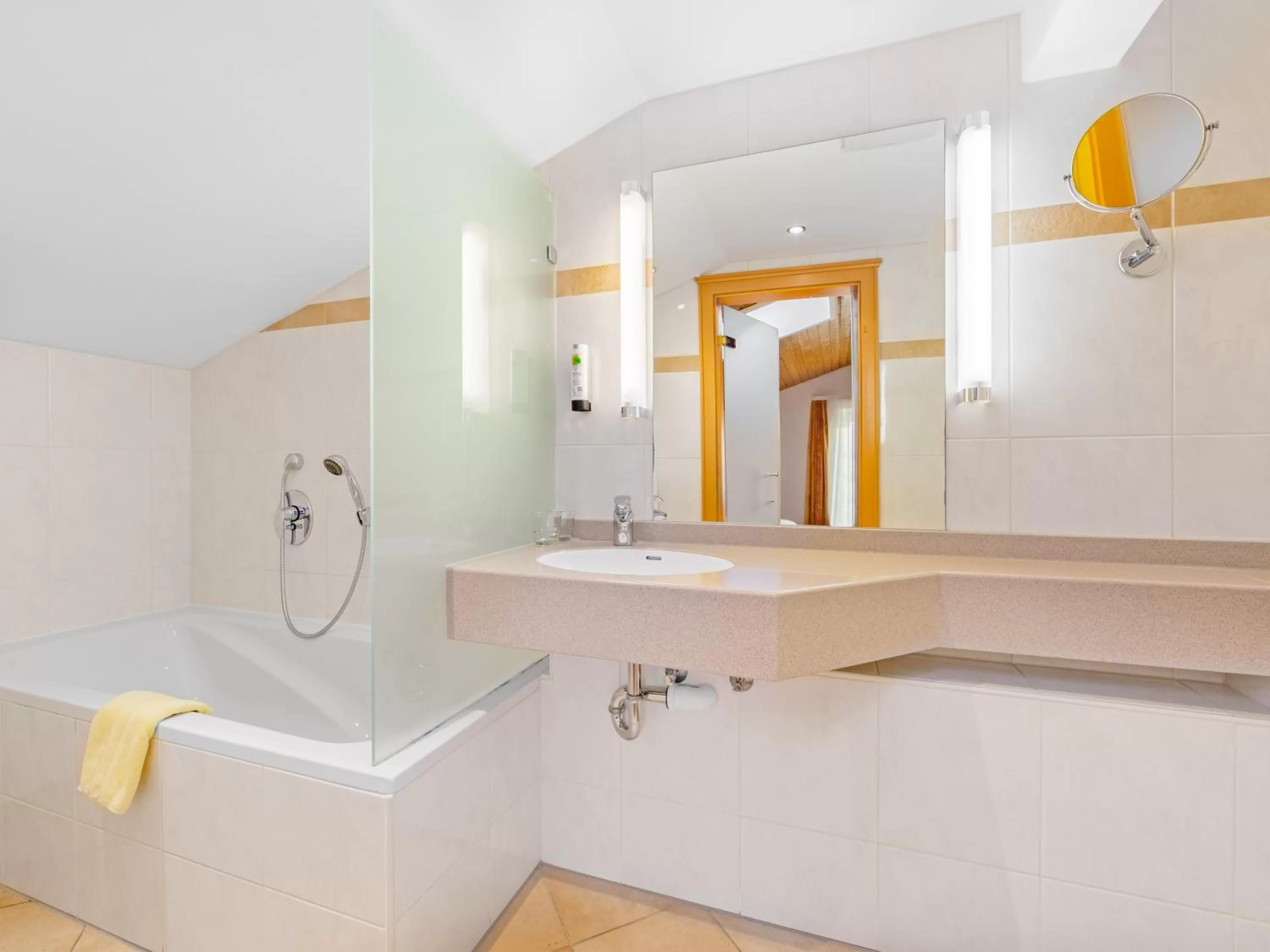 Bathroom in Landhotel Gabriele