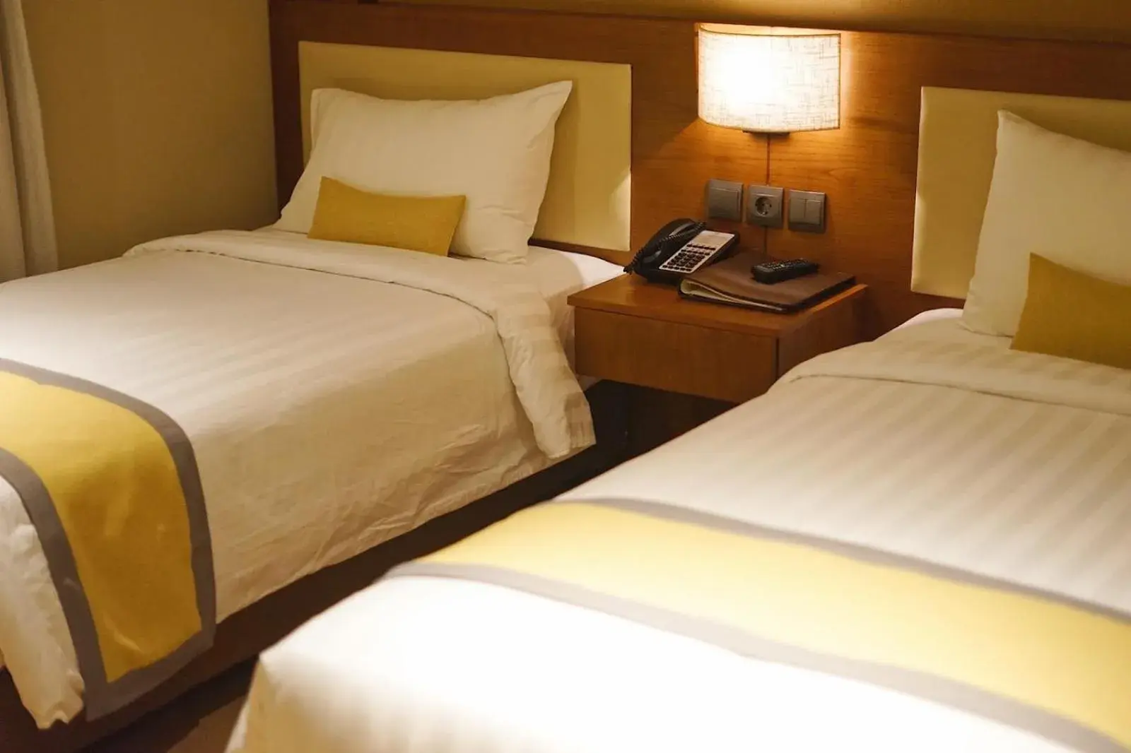 Deluxe Twin Room in Sotis Residence Pejompongan Deluxe Twin Room in Sotis Residence Pejompongan