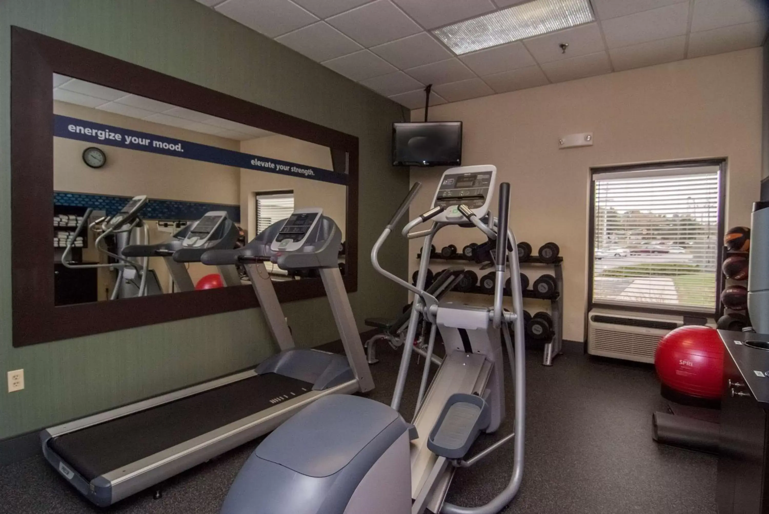 Fitness centre/facilities, Fitness Center/Facilities in Hampton Inn Flemington