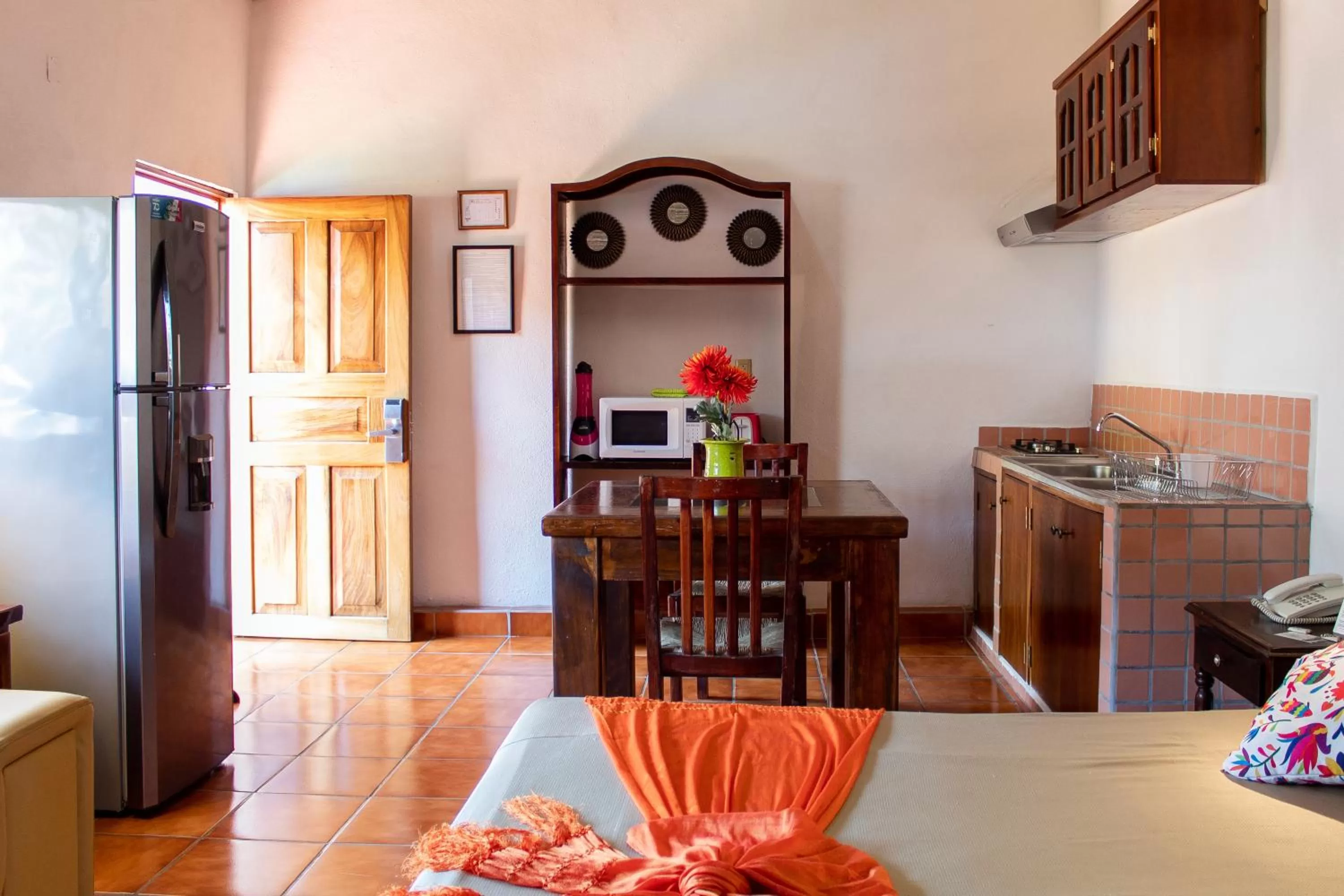 Kitchen or kitchenette in Hotel Posada De Roger - Near Los Muertos Beach