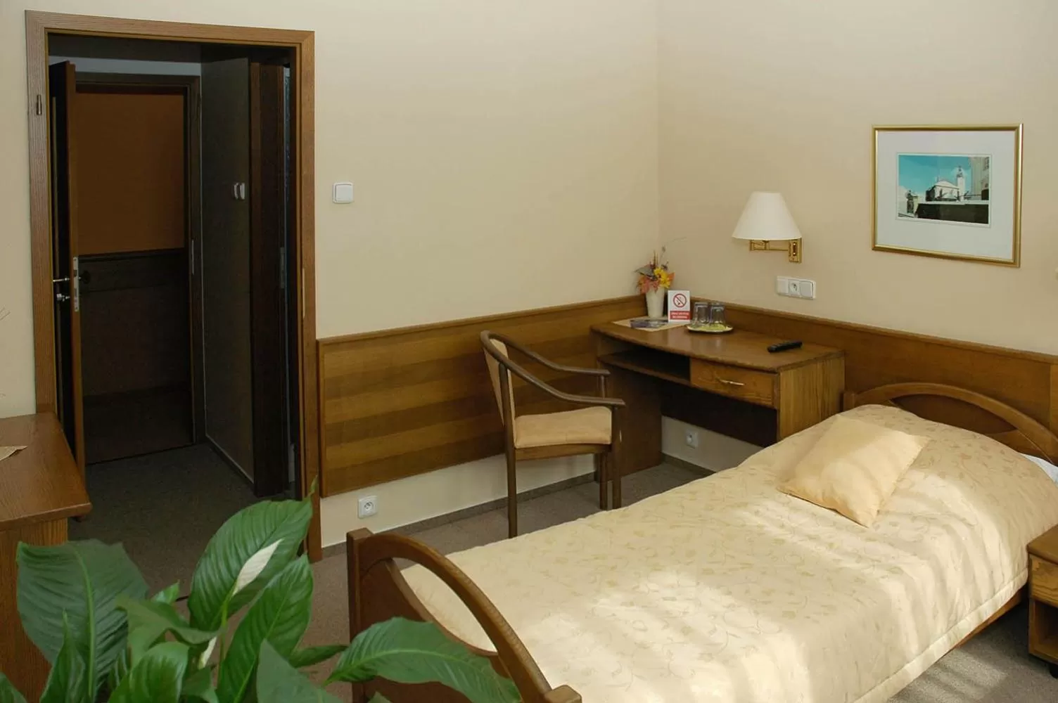 Bed in Hotel Restaurant Modrá Hvězda