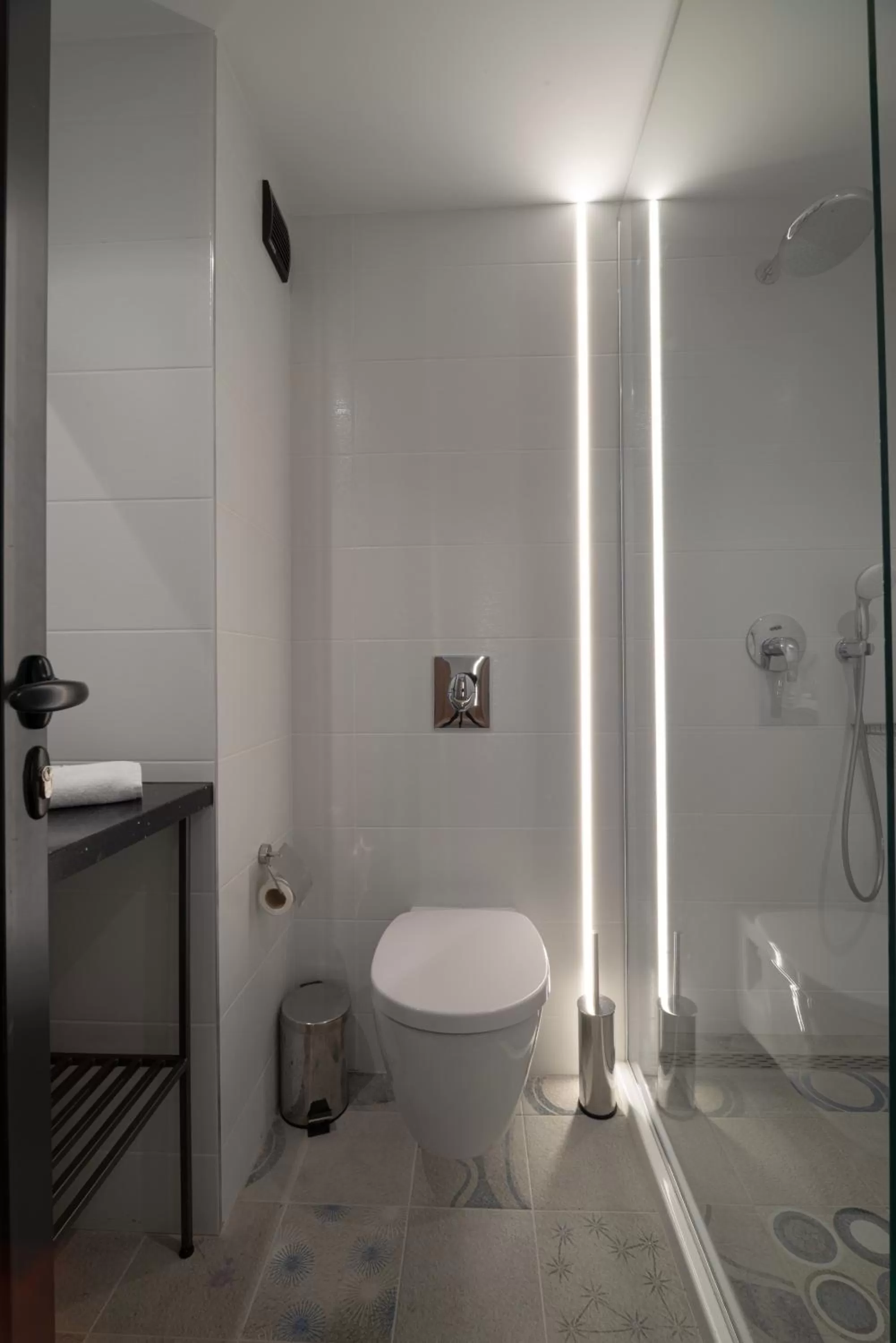 Shower in Vitosha Park Hotel - Free Indoor Pool & Parking