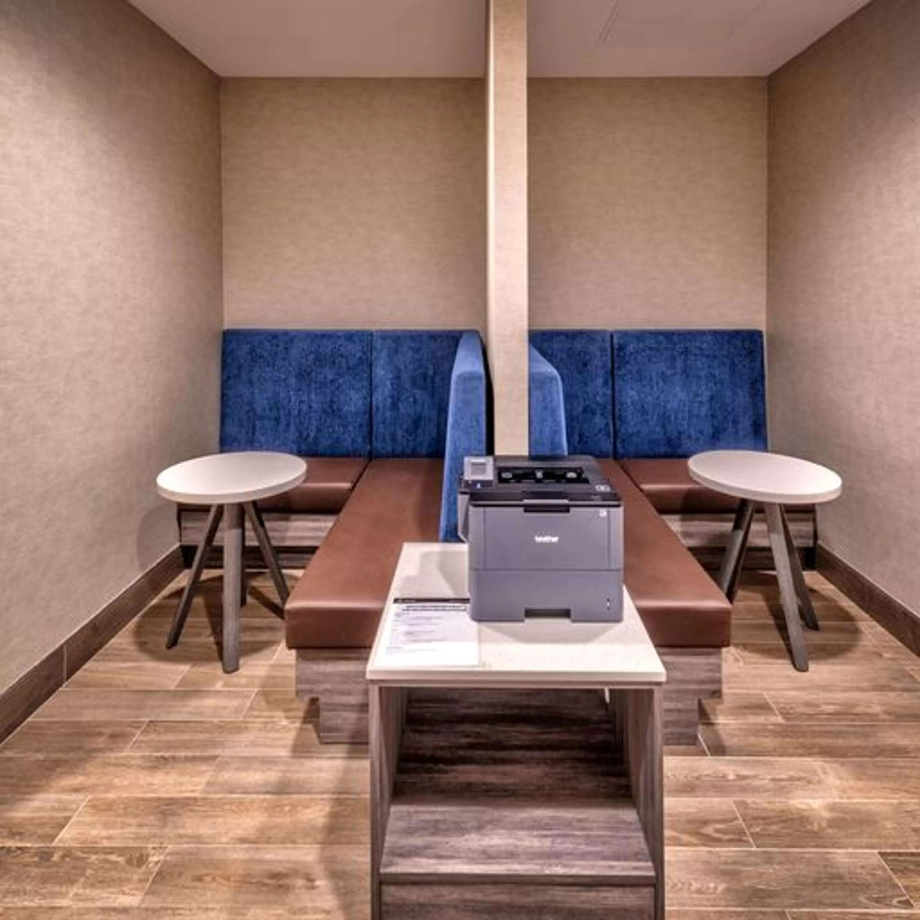 Business facilities in Hampton Inn & Suites South Lake Tahoe