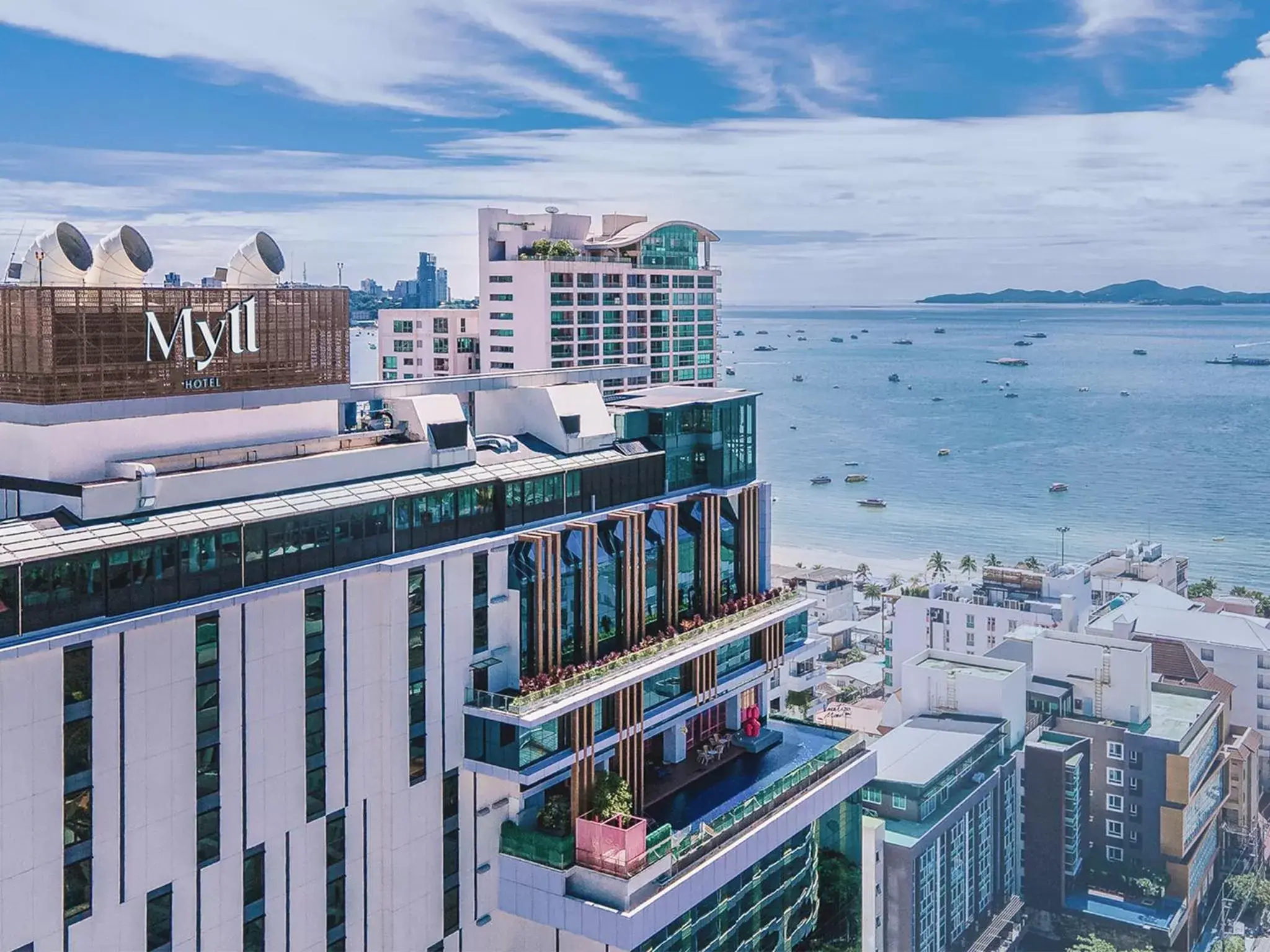 Property building in Mytt Hotel Pattaya - SHA Extra Plus
