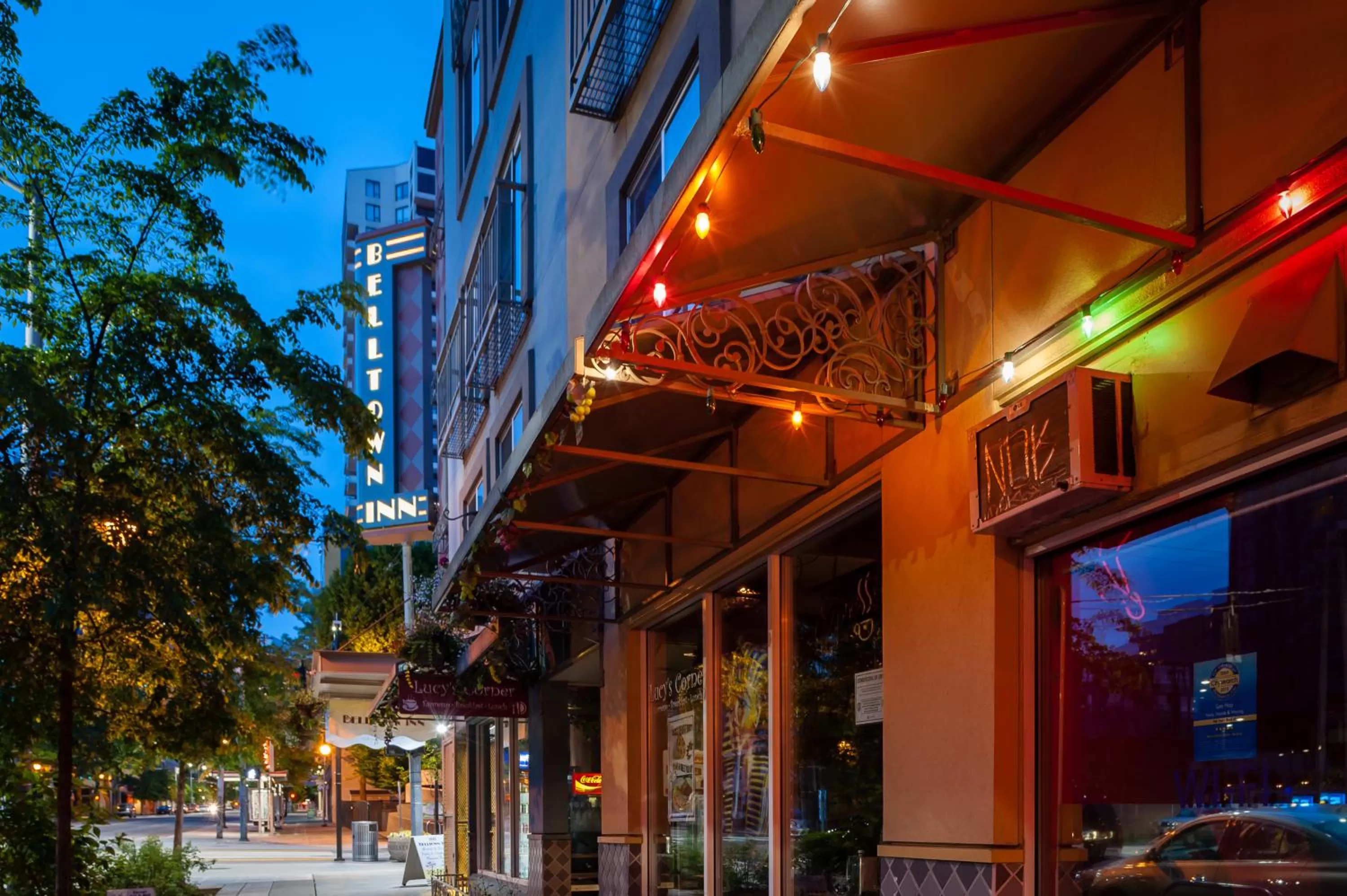 Property building in Belltown Inn