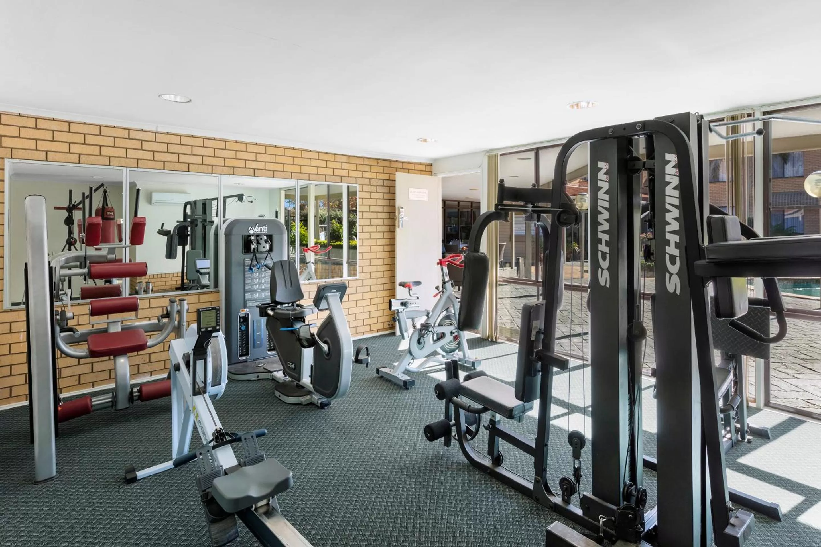 Fitness centre/facilities in Garden City Hotel, Best Western Signature Collection