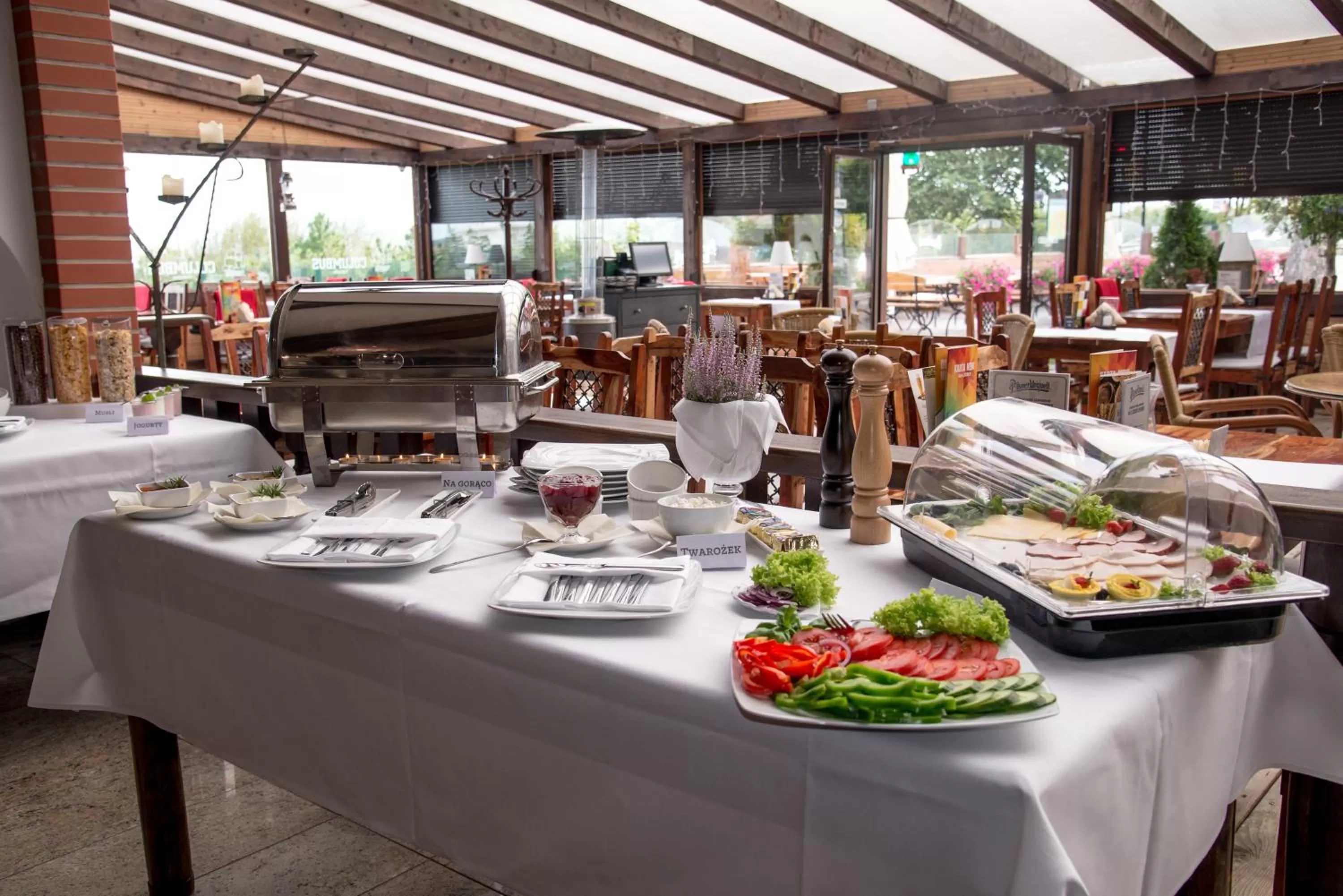 Restaurant/places to eat in COLUMBUS Apartamenty Ustka - Limanowskiego 1