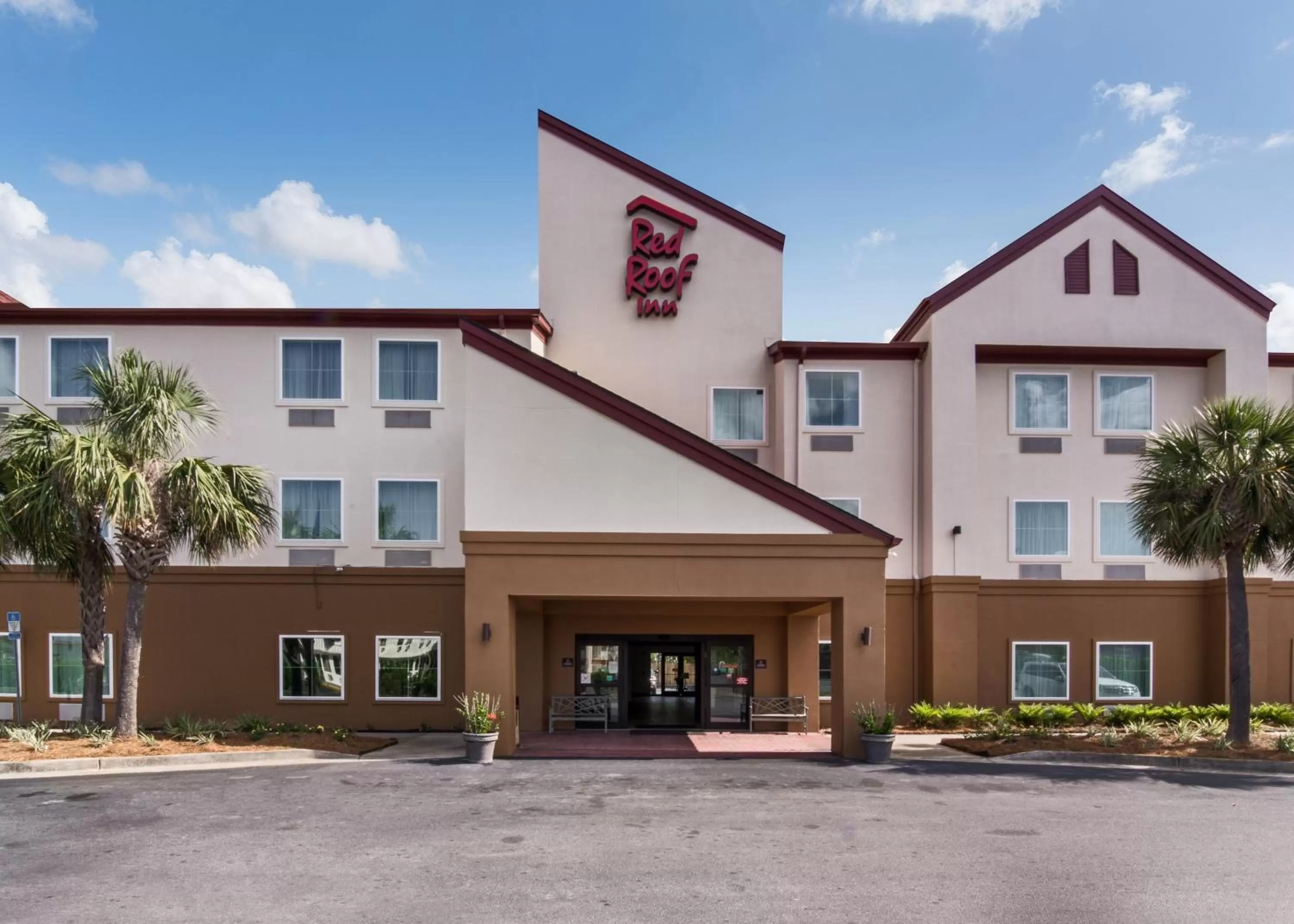 Property building in Red Roof Inn Panama City
