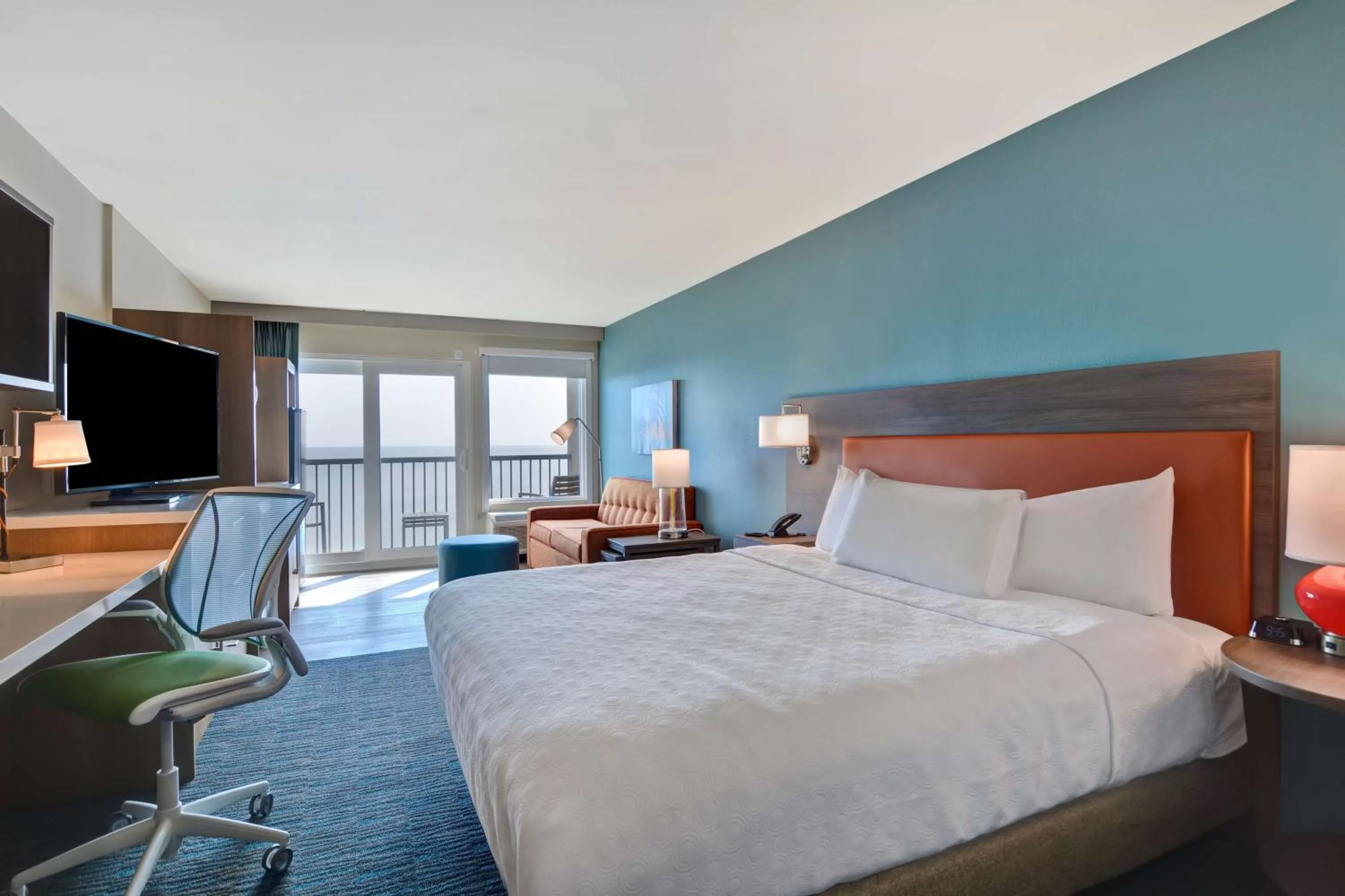 Bed in Home2 Suites Ormond Beach Oceanfront, FL