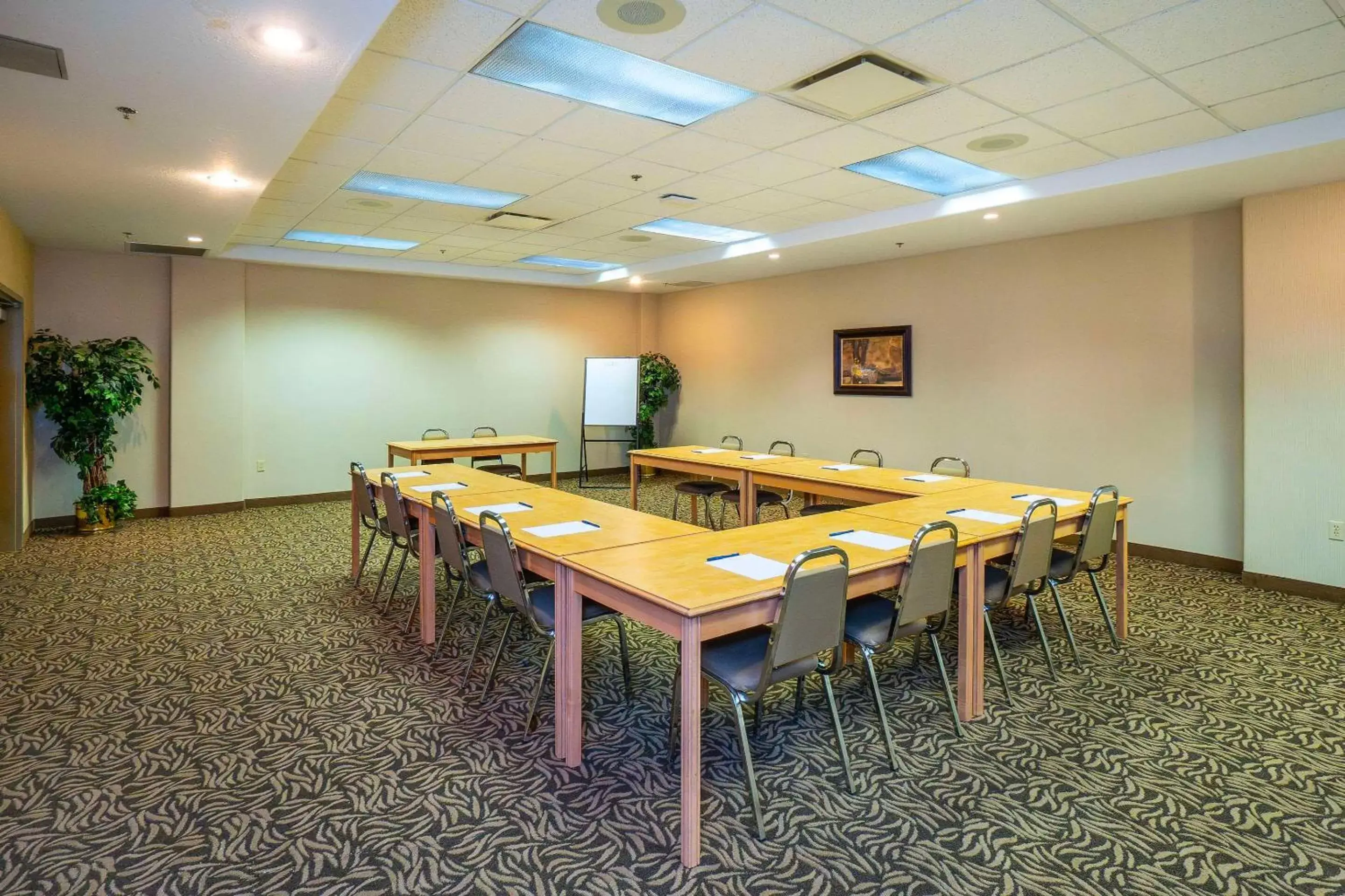 Meeting/conference room in Comfort Inn & Suites Salmon Arm