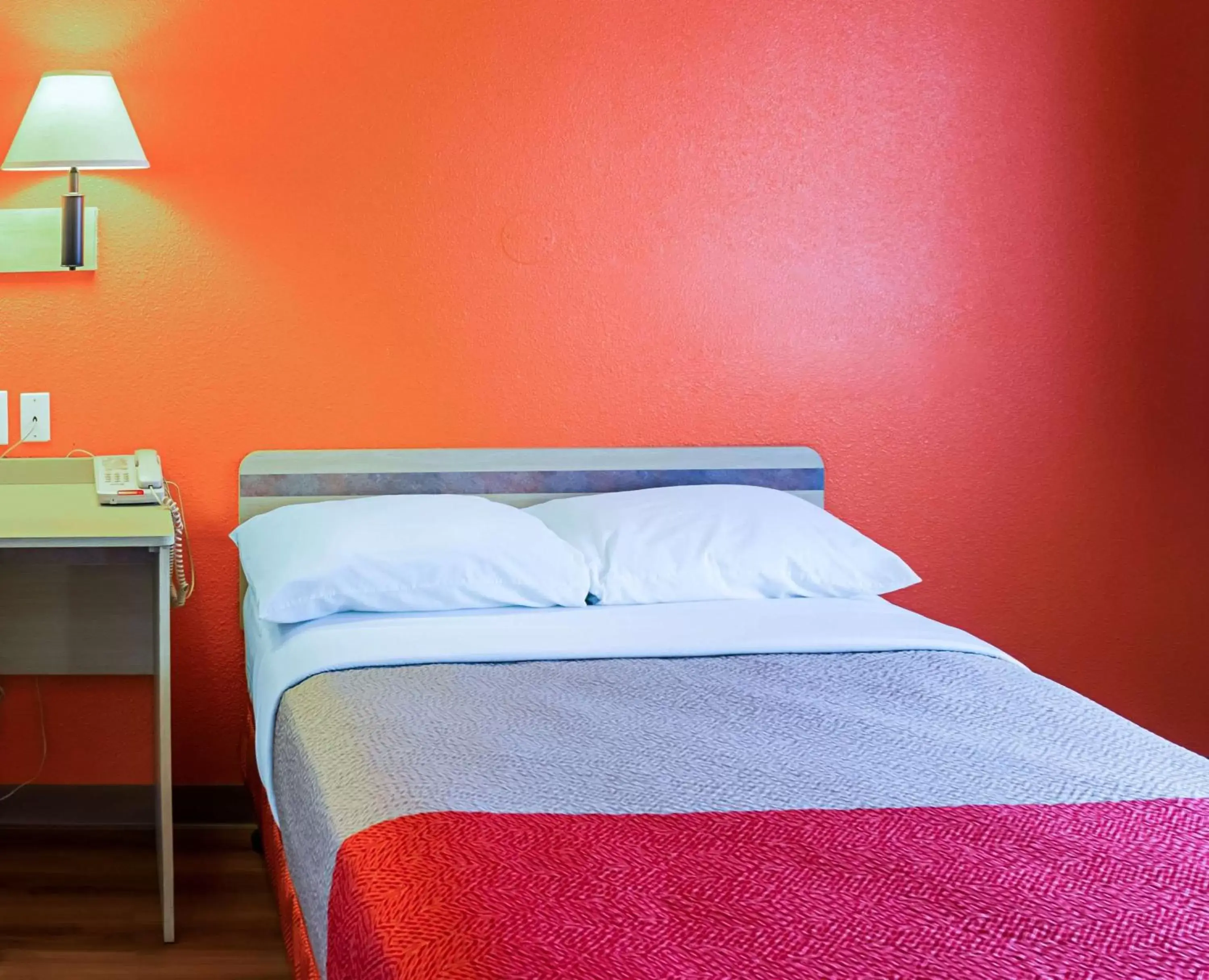 Bedroom, Bed in Motel 6-Porterville, CA