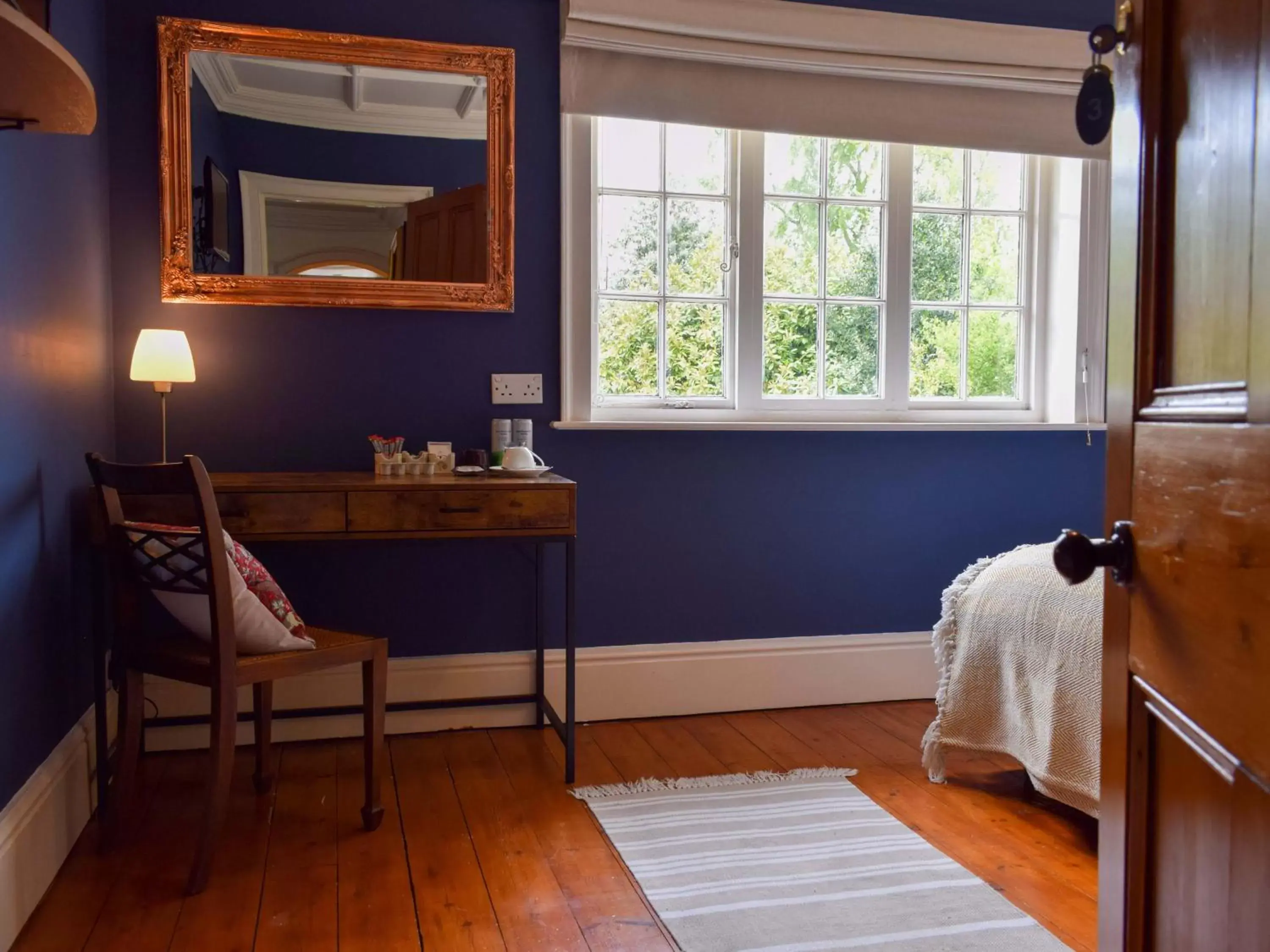 Bedroom in Elloe Lodge