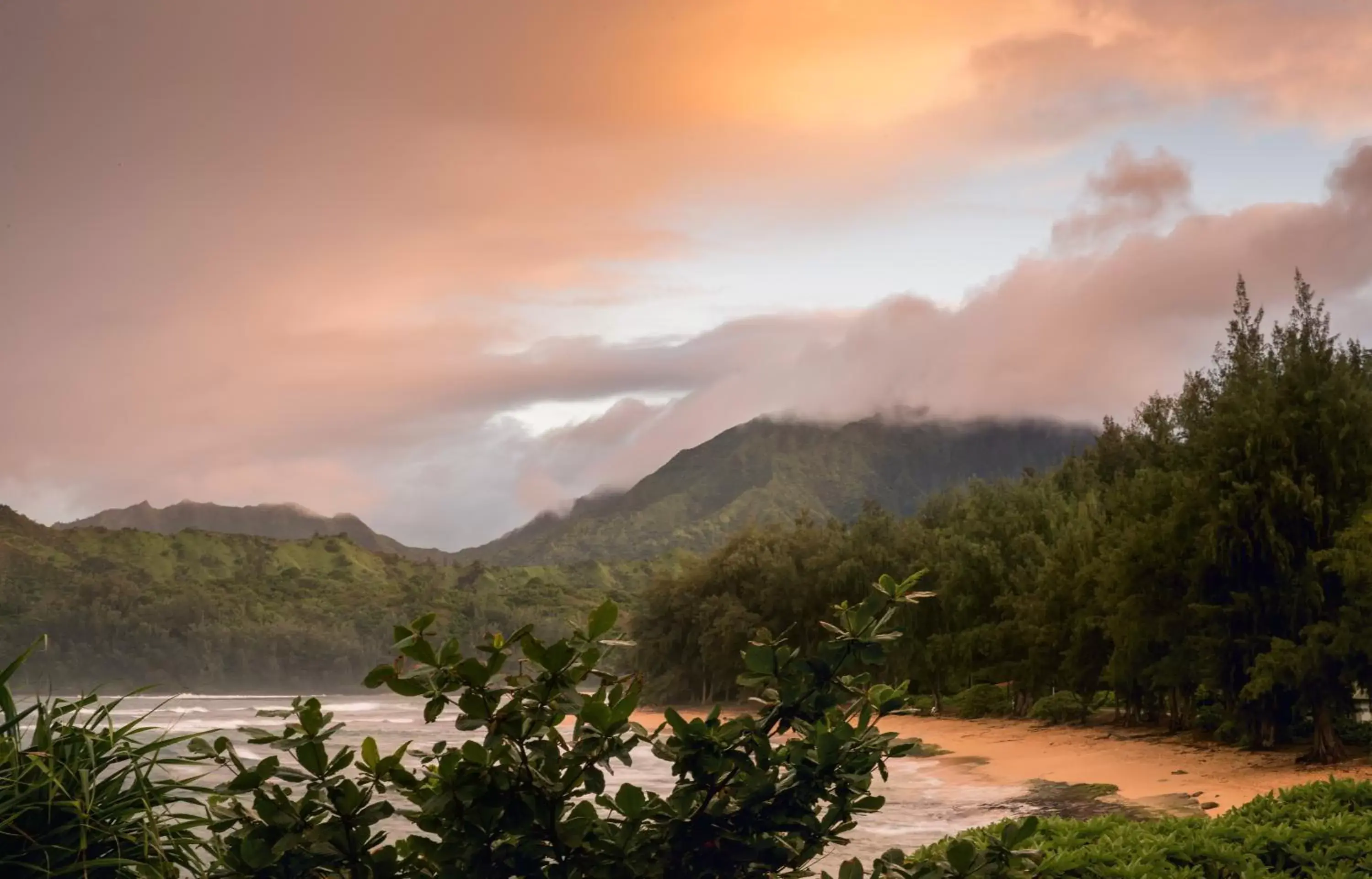 Beach, Mountain View in Hanalei Colony Resort