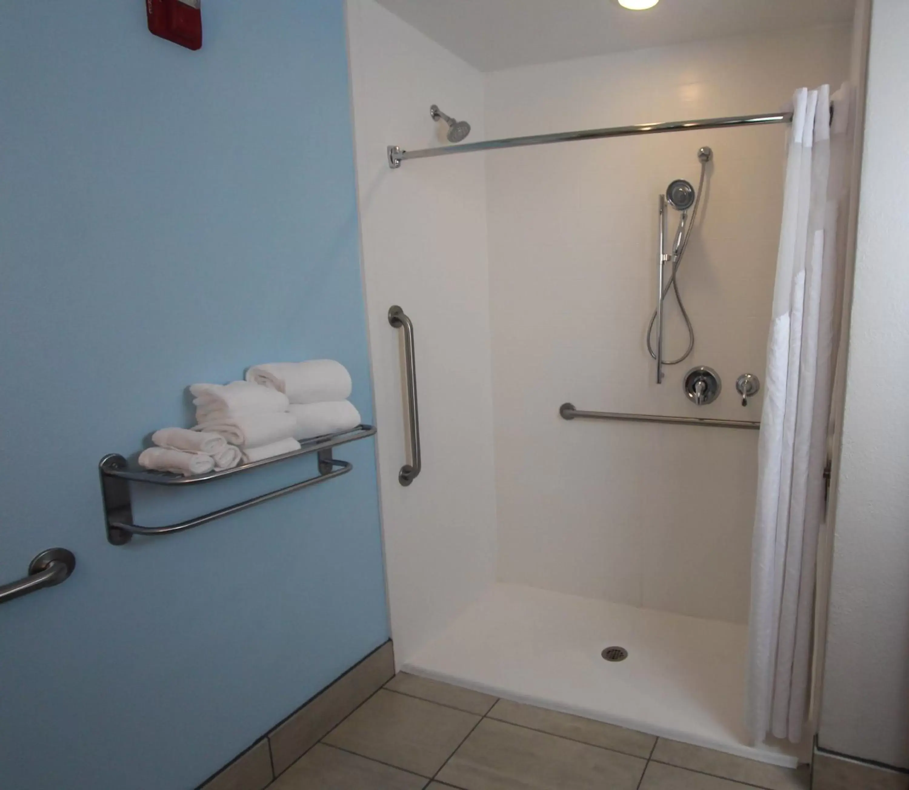 Photo of the whole room, Bathroom in Holiday Inn Express Hotel & Suites Charleston - North, an IHG Hotel