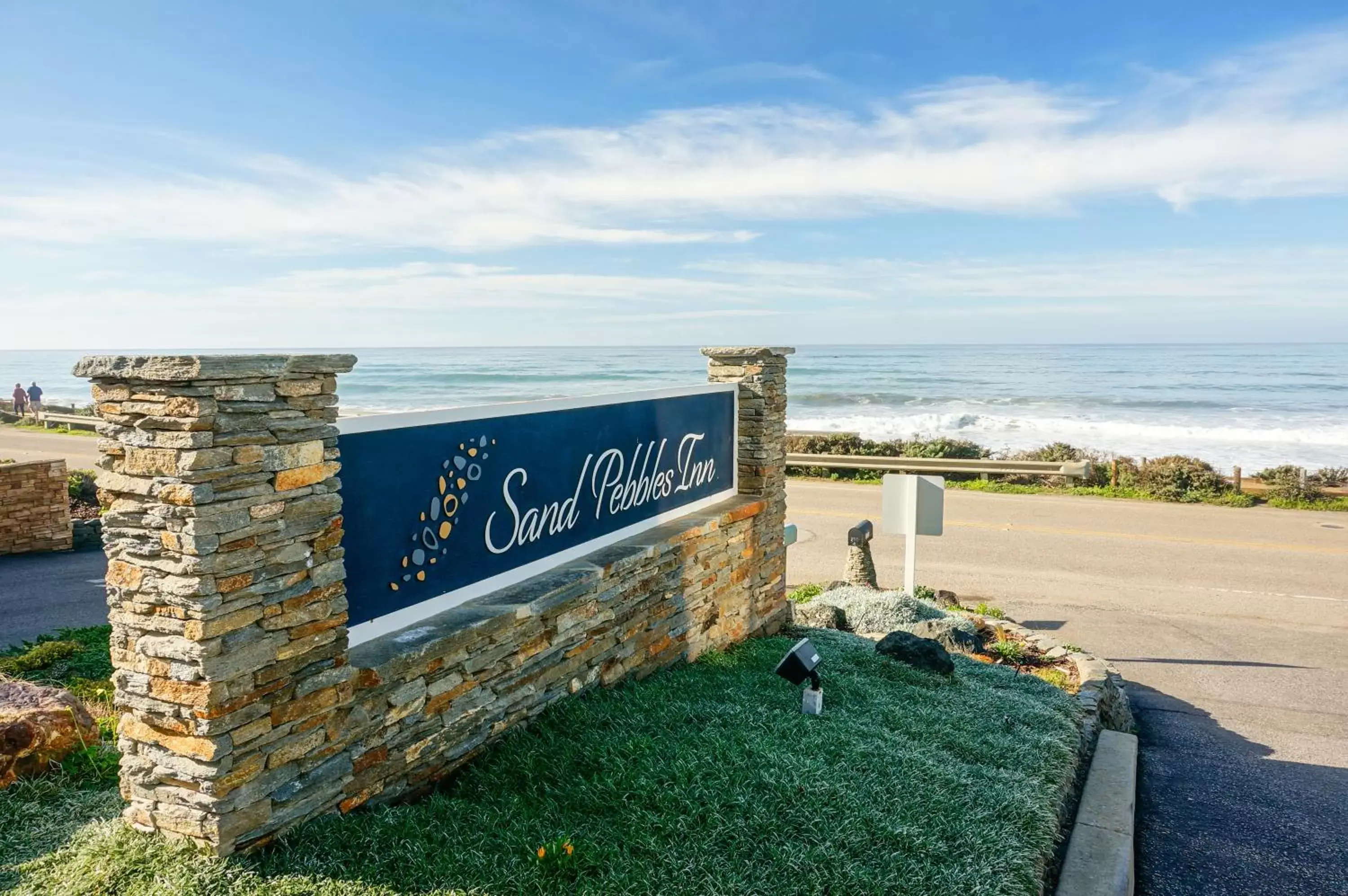 Decorative detail in Sand Pebbles Inn