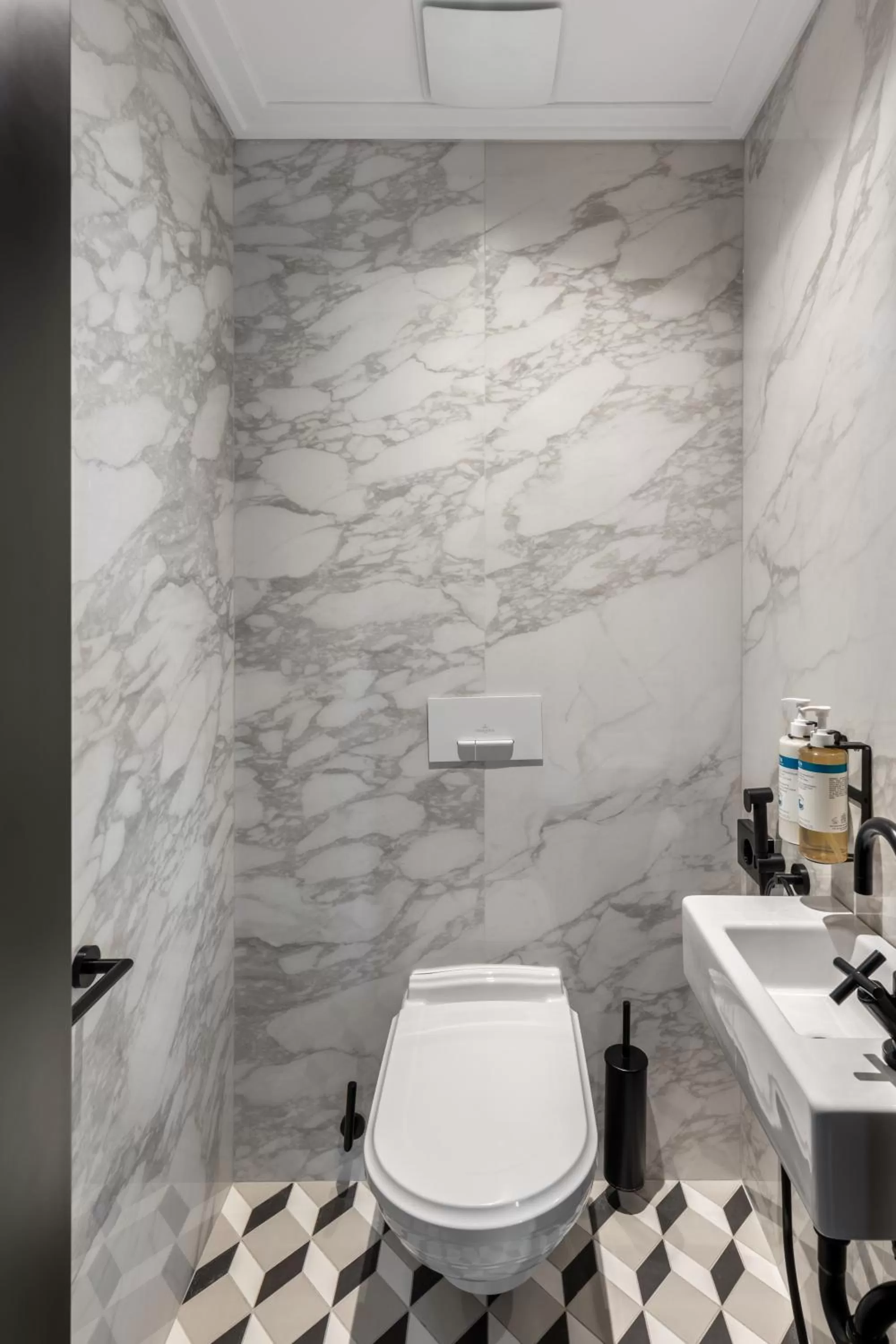 Toilet in numa I Republika Rooms & Apartments