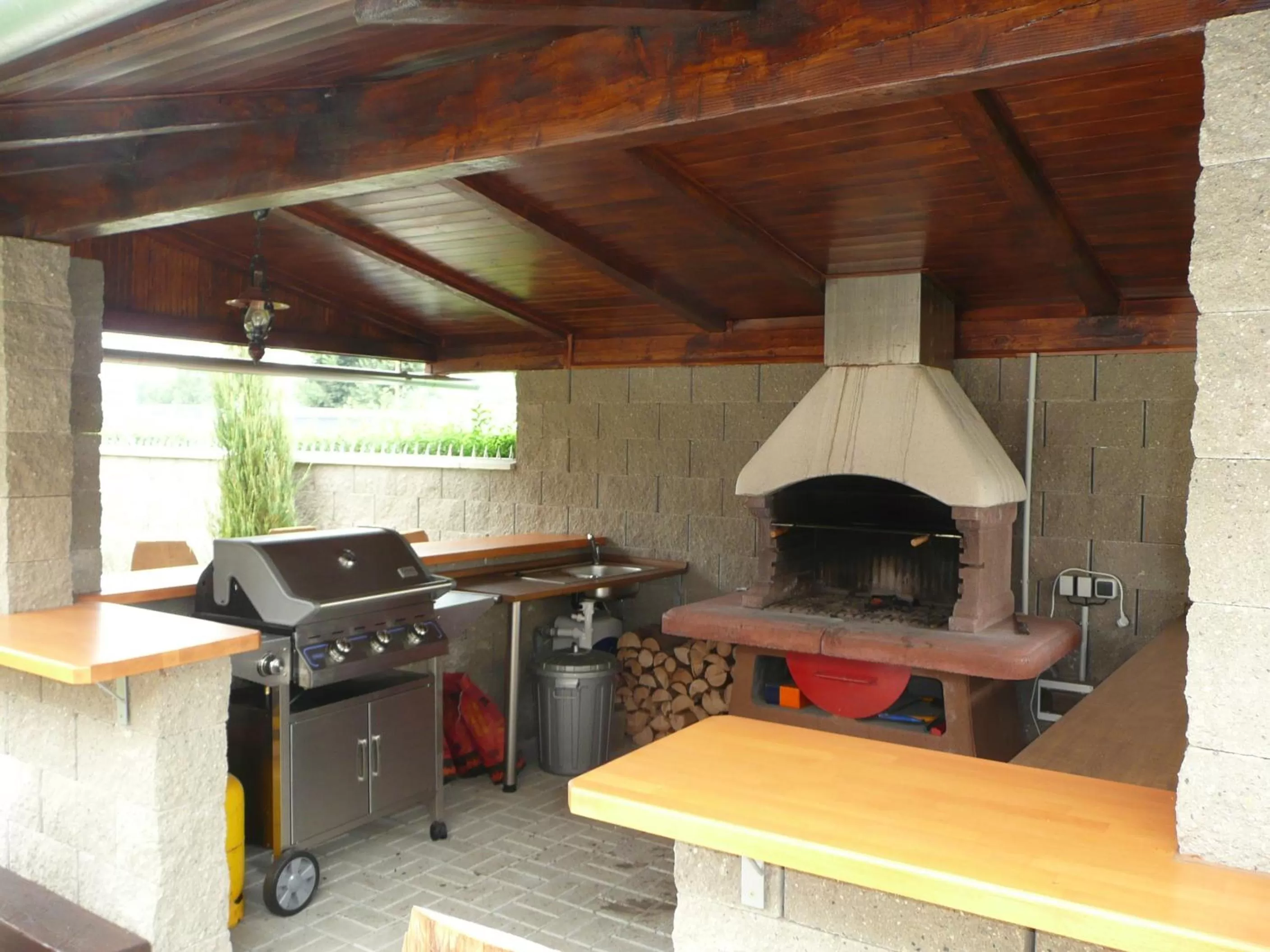 BBQ facilities in Hotel Sport