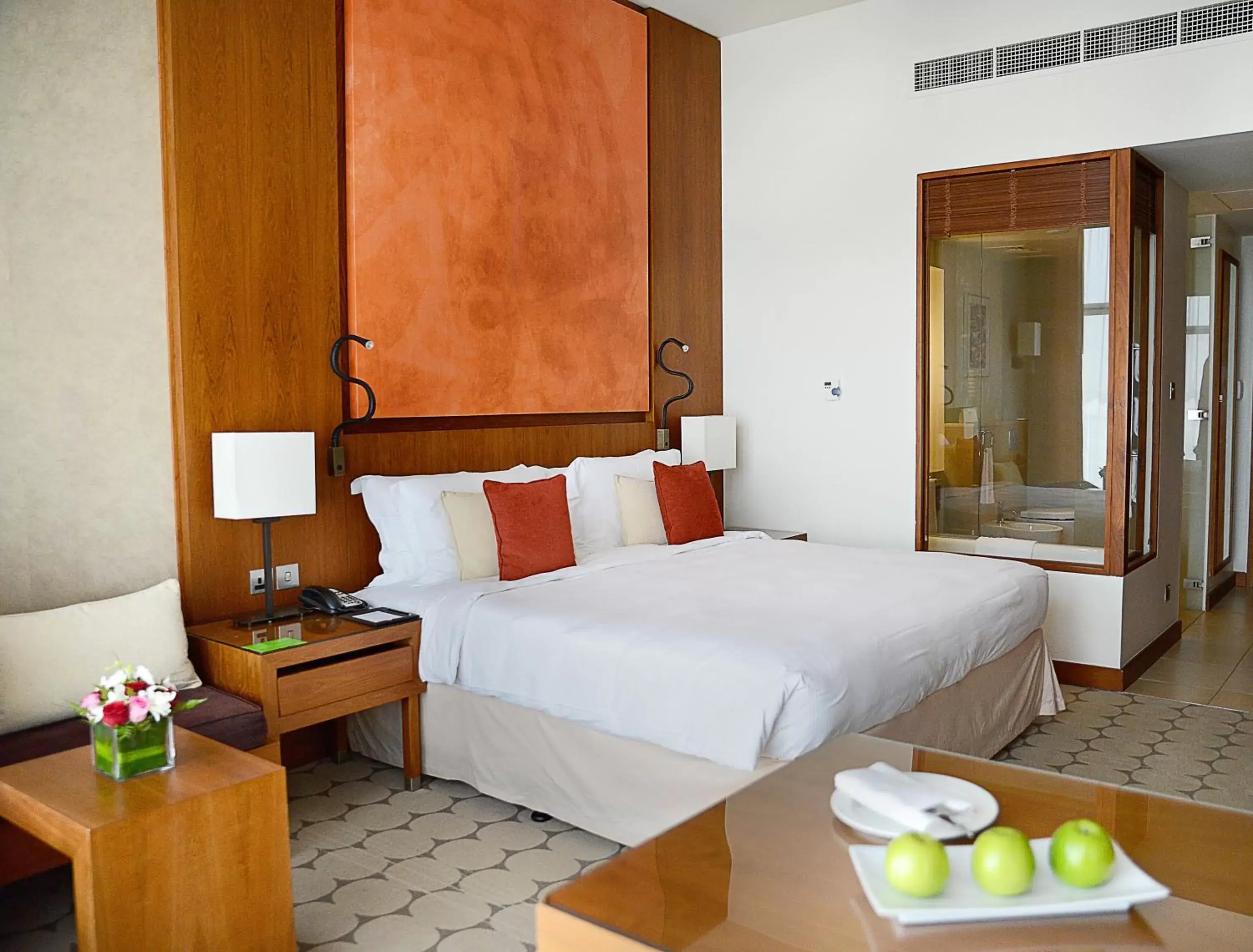 Bedroom, Bed in Yas Island Rotana Abu Dhabi