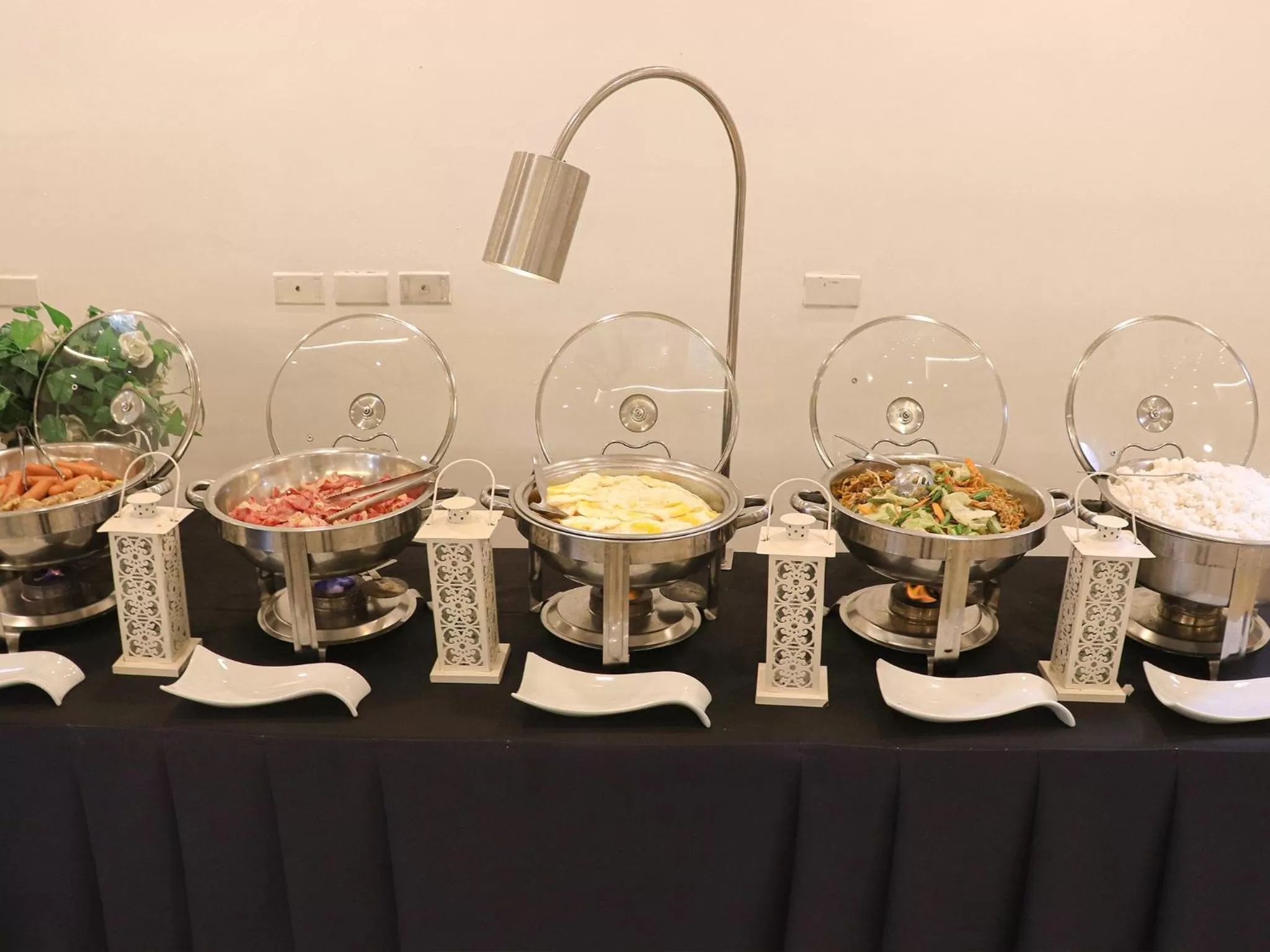 Food and drinks in Go Hotels Manila Airport Road