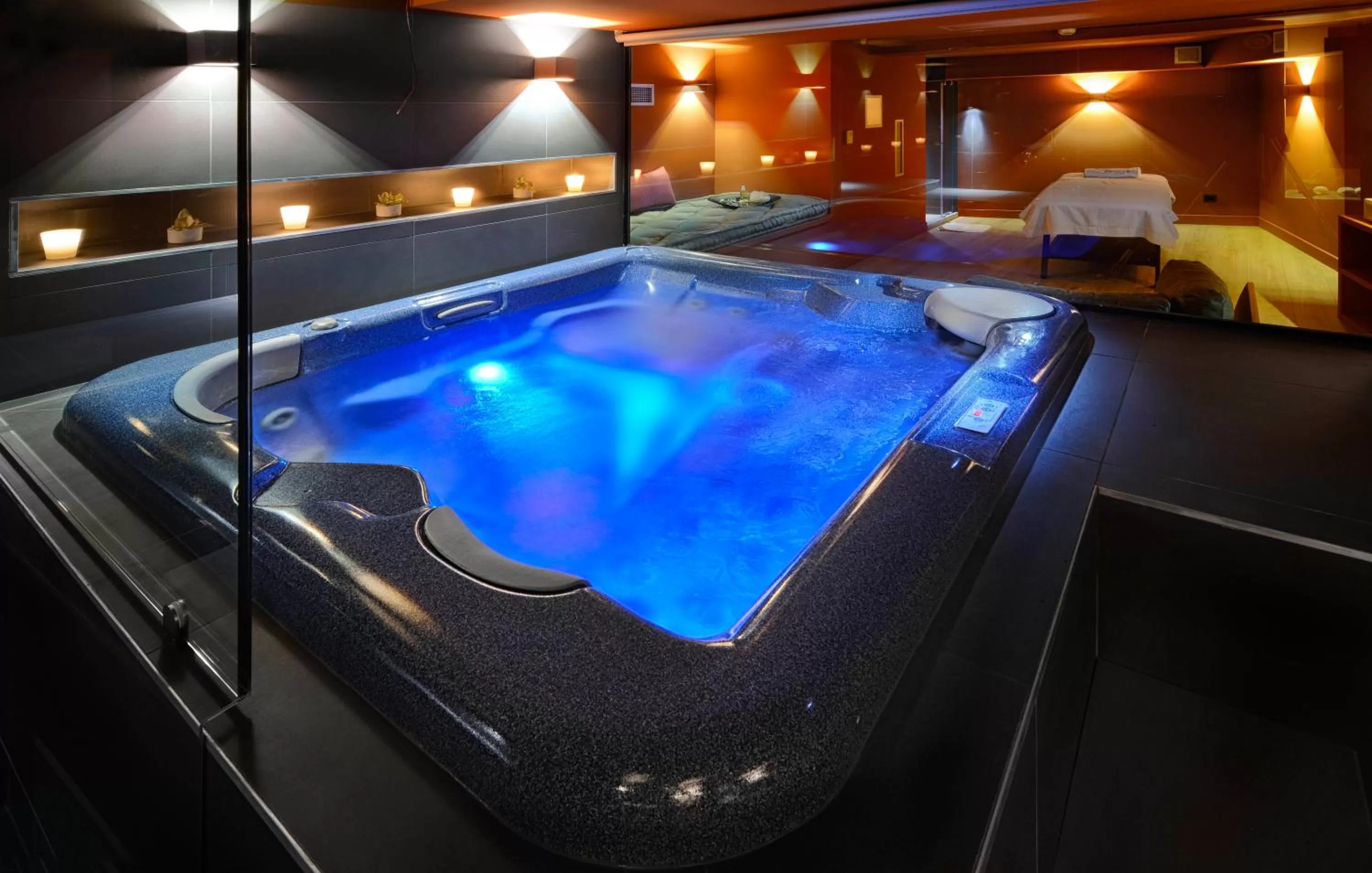 Hot Tub in Lake Spirit Boutique Hotel & Spa